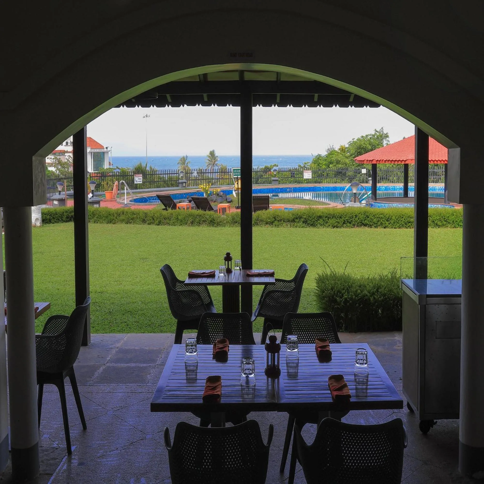 Dining area in Gateway Varkala