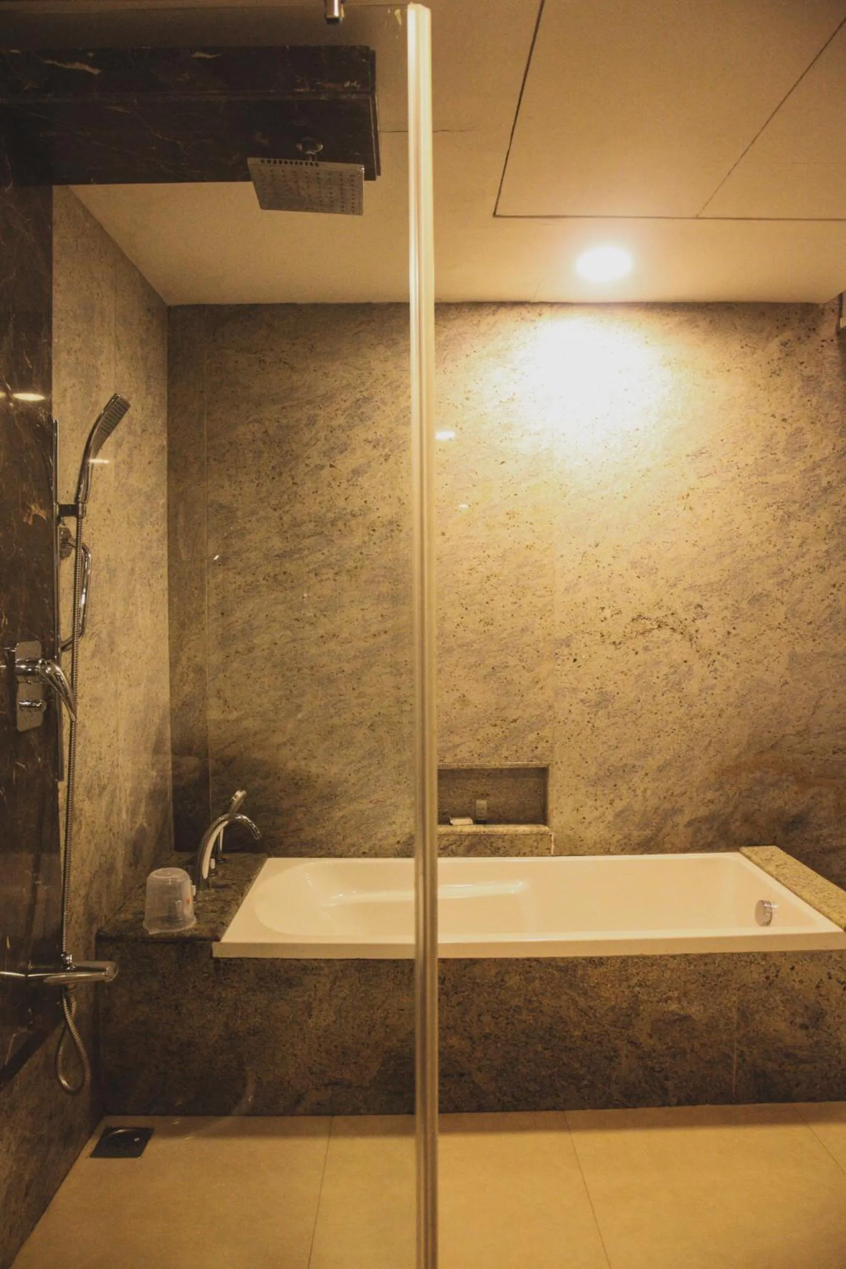 Bathroom in Gateway Varkala