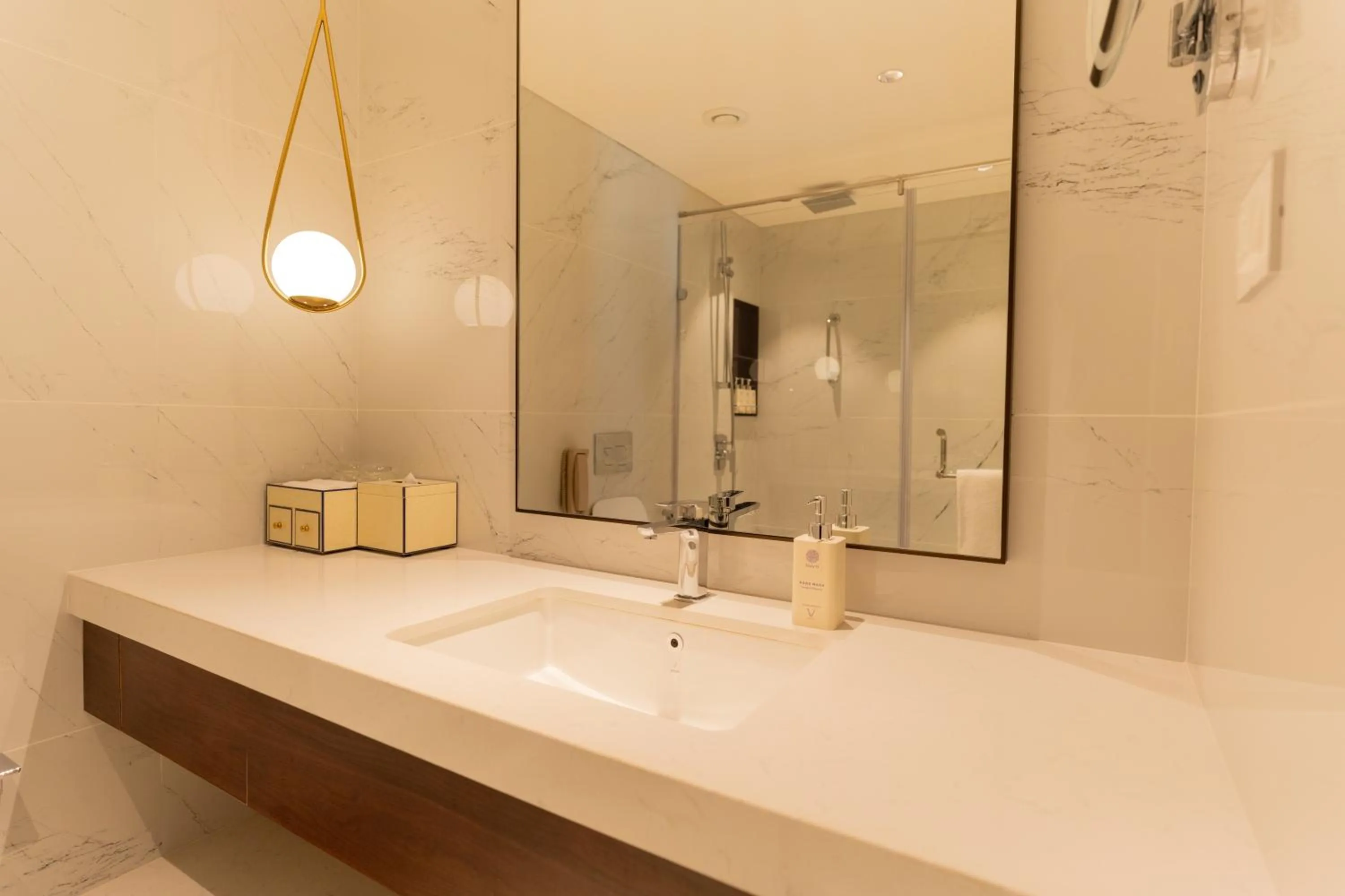 Bathroom in Vivanta Ernakulam, Marine Drive