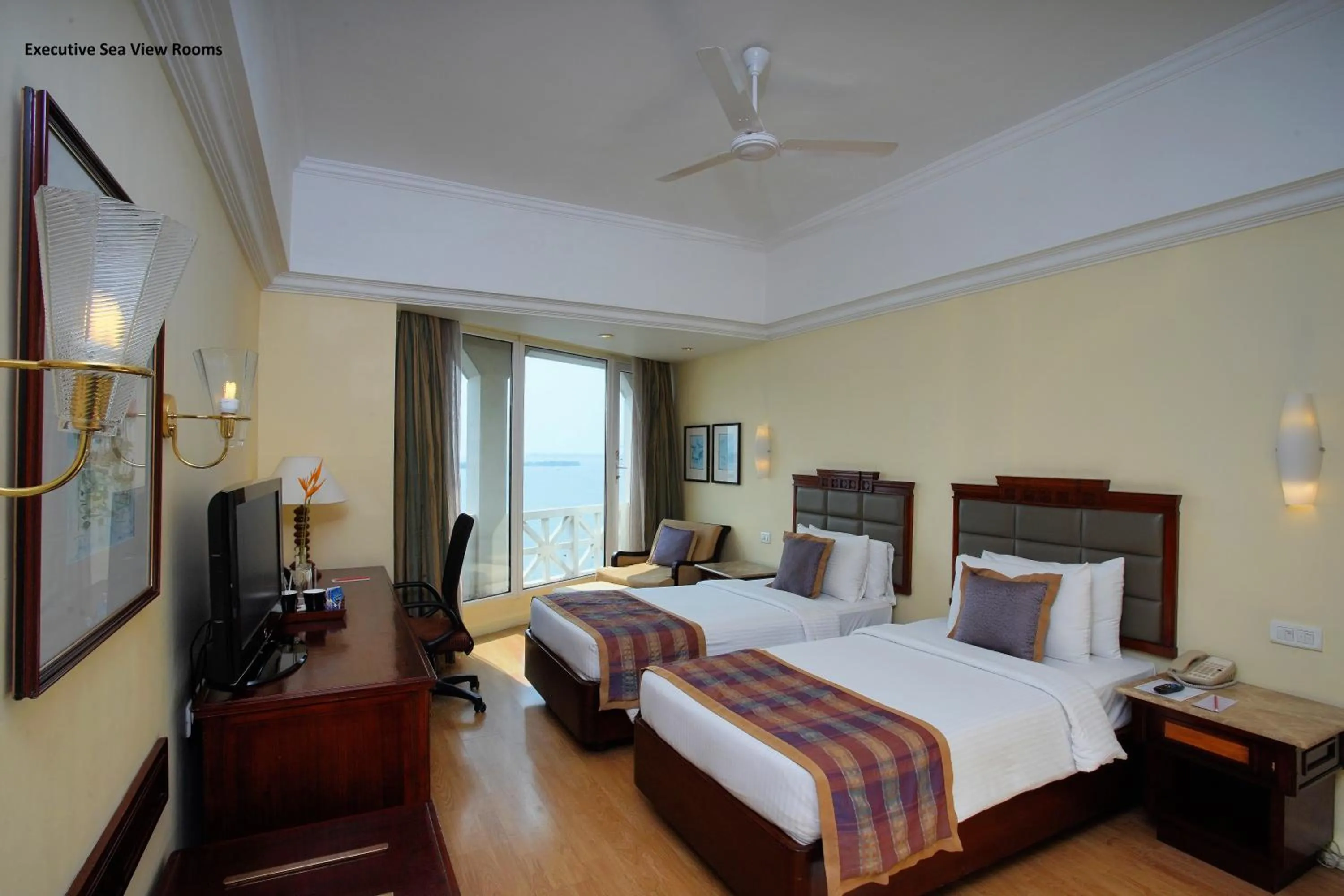 Superior Room Sea View Twin Bed - single occupancy in Vivanta Ernakulam, Marine Drive