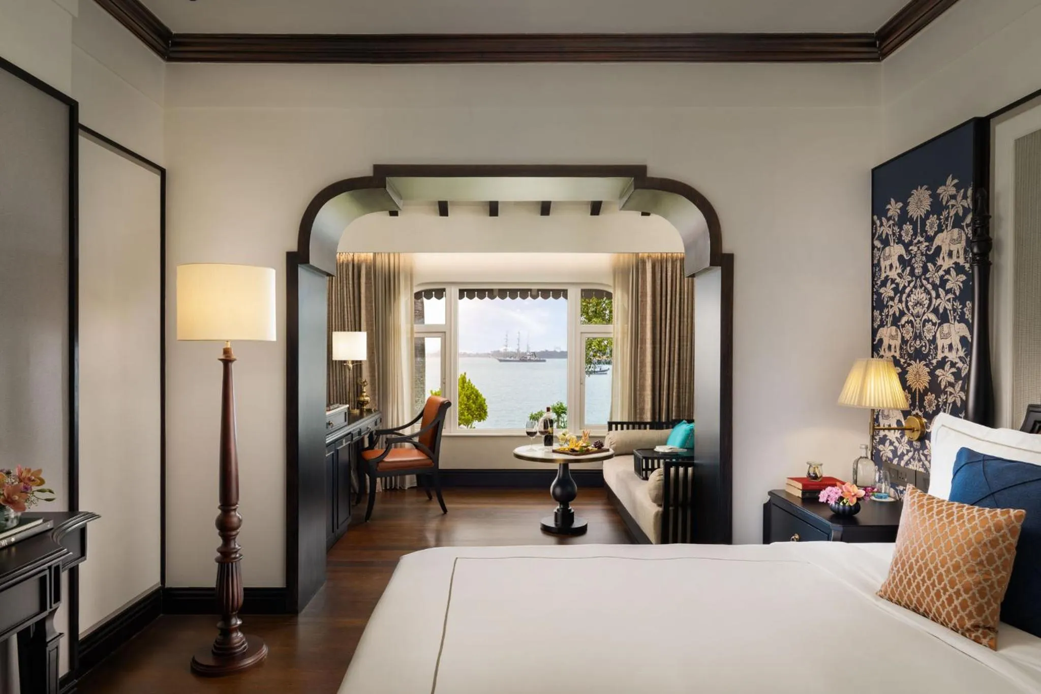 Bedroom, Bed in Taj Malabar Resort & Spa, Cochin.