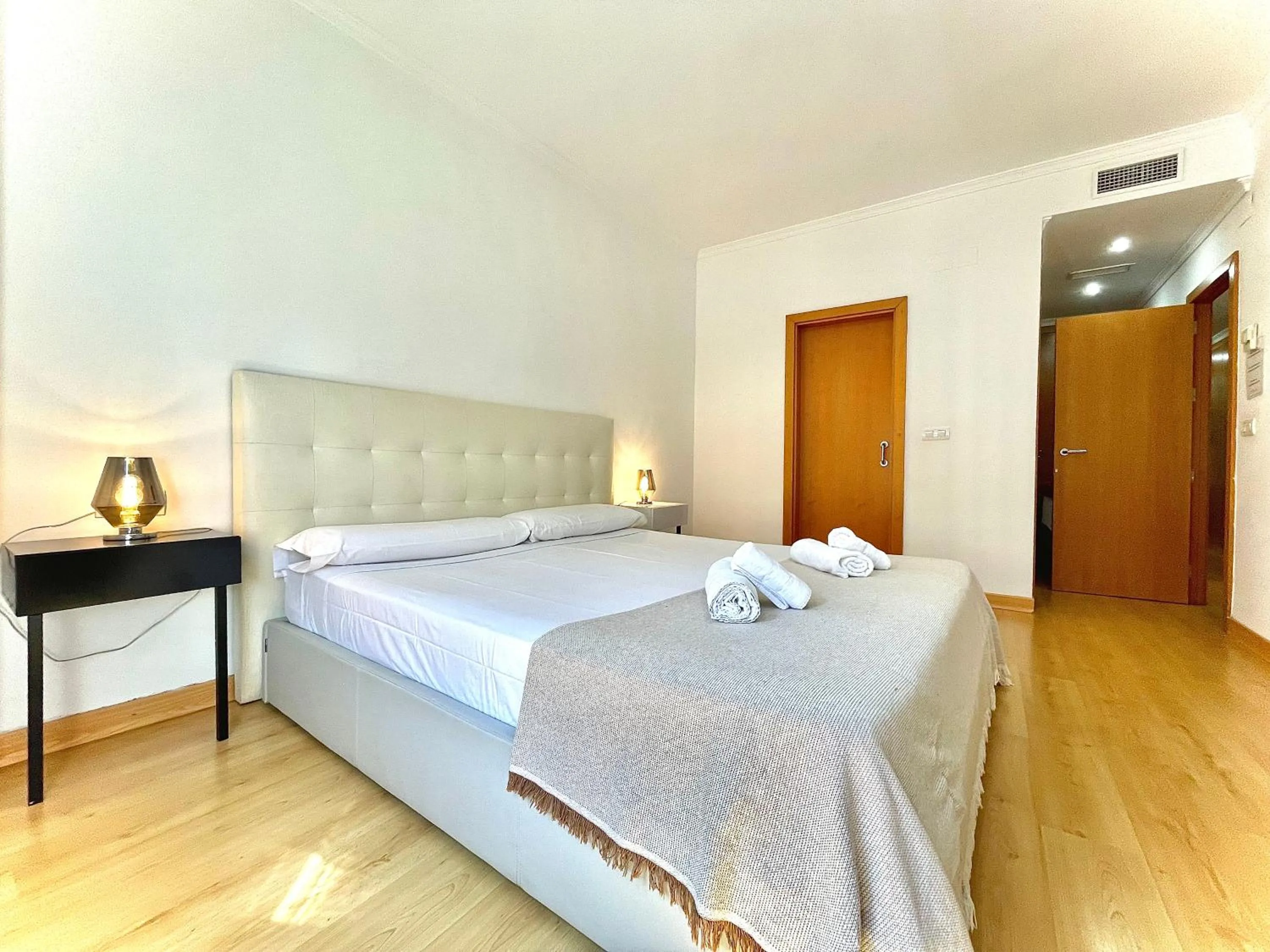 Luxury Duplex 200 M2 Terrace Parking StayInSeville