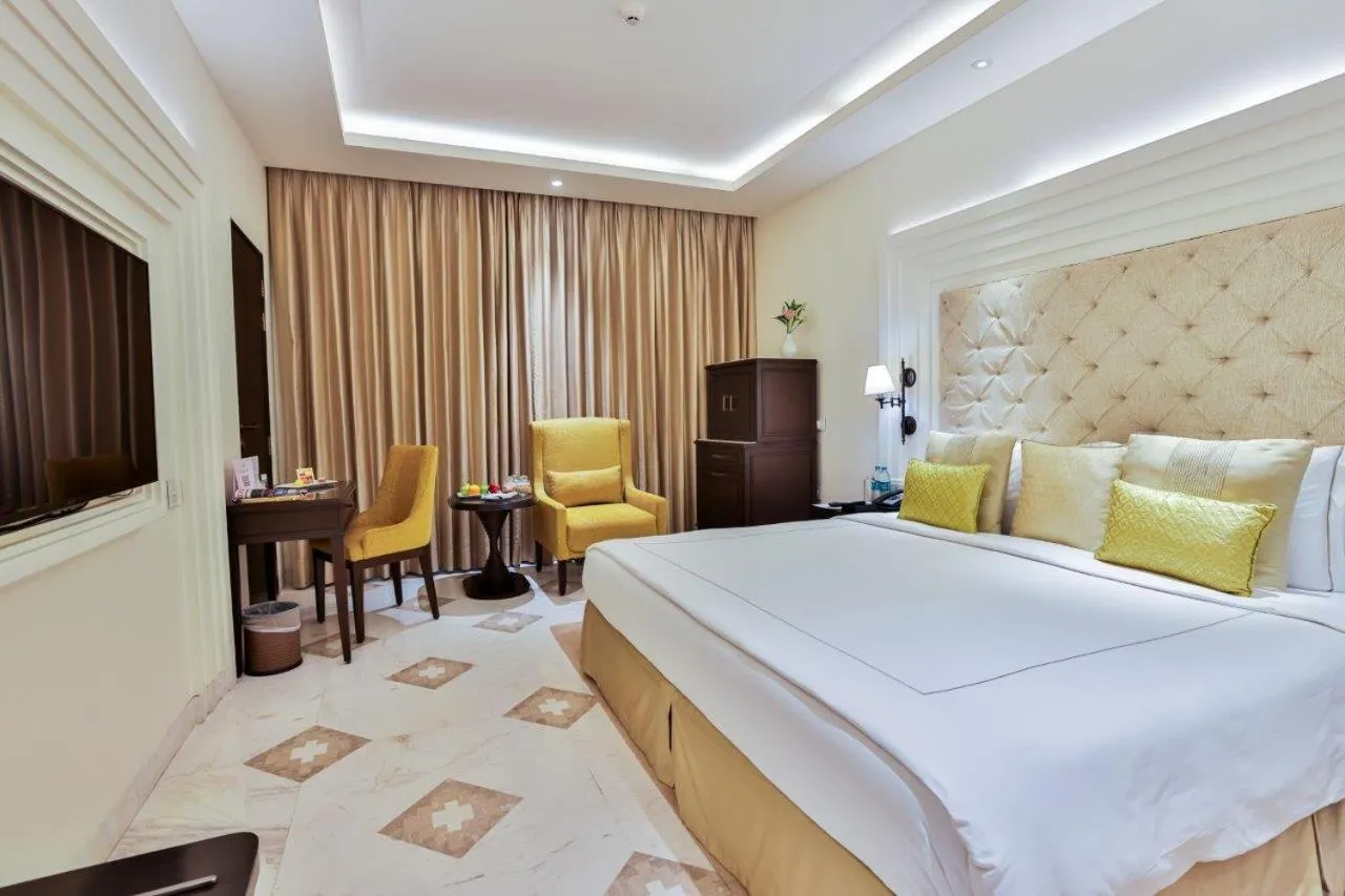 Bed in Taj Ganges Varanasi