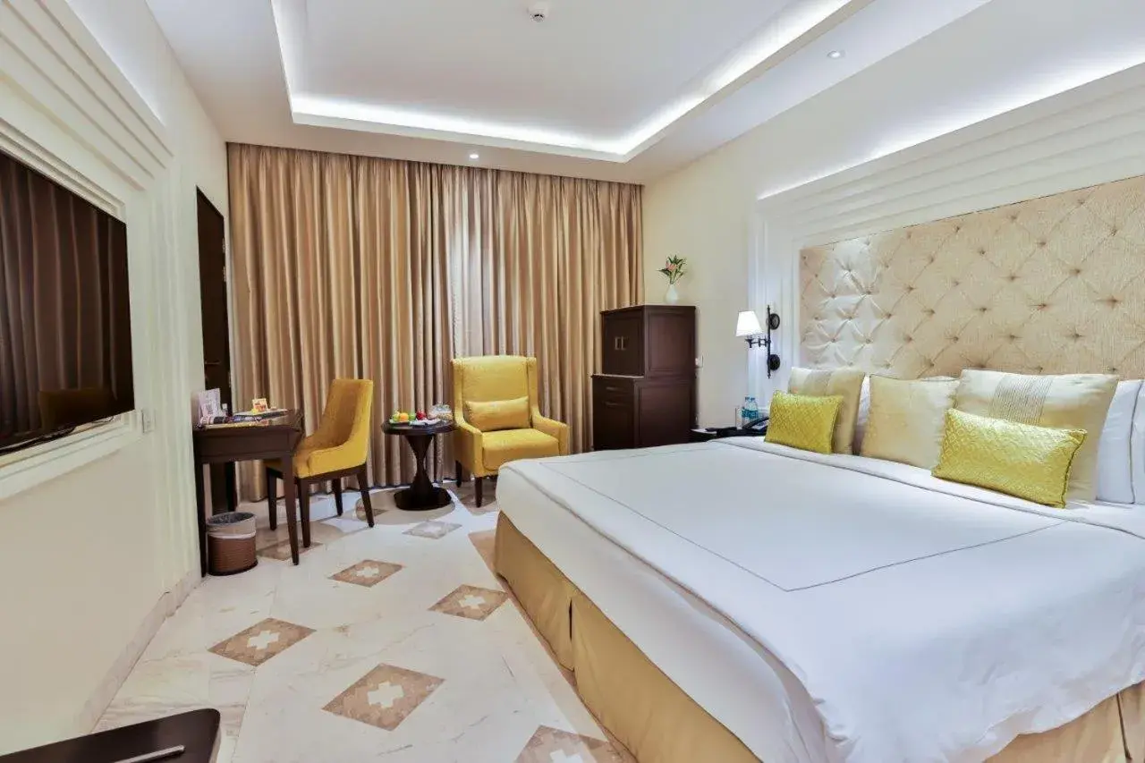 Bed in Taj Ganges Varanasi Bed in Taj Ganges Varanasi