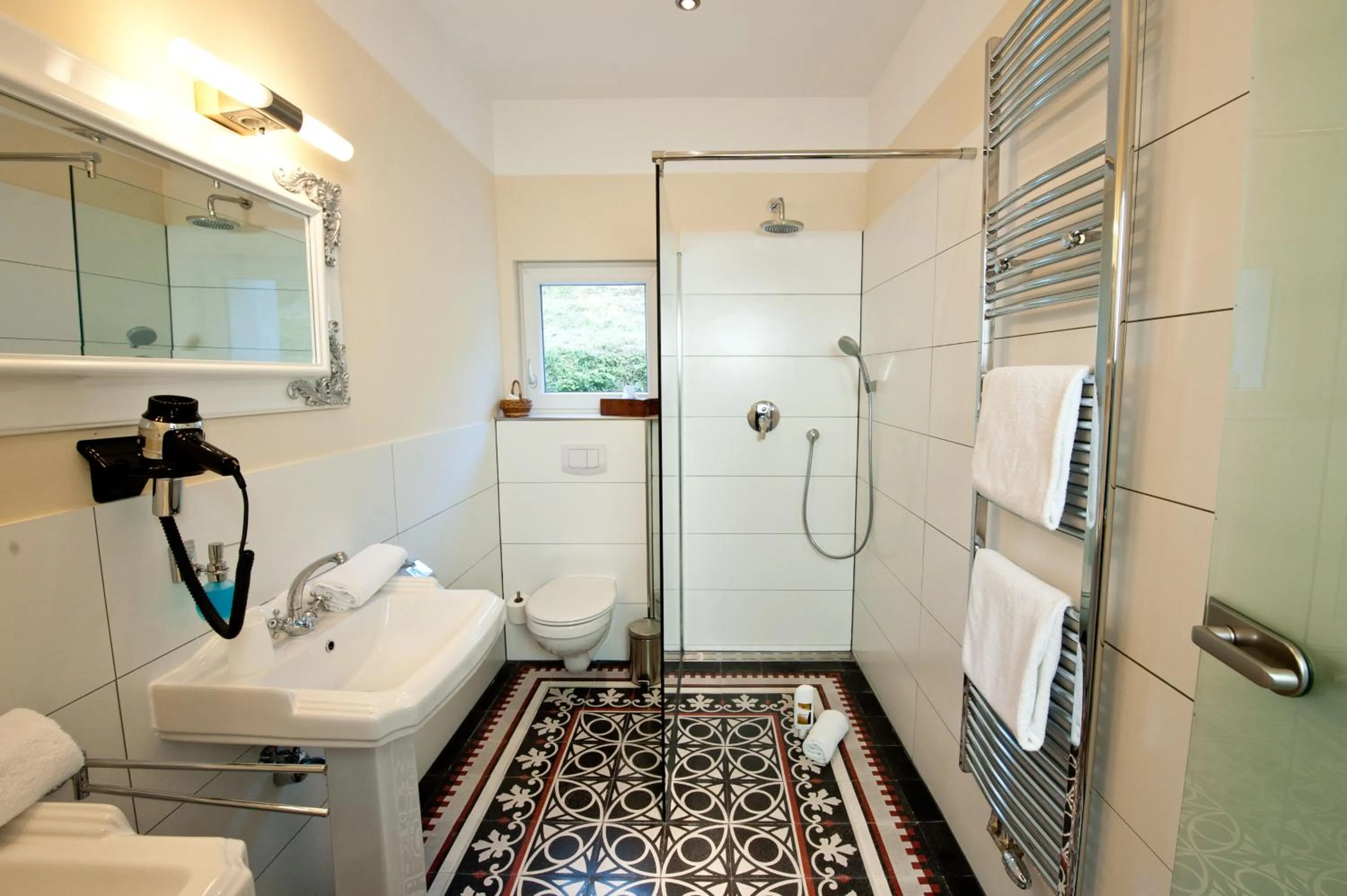 Bathroom in Hotel Weinberg-Schlößchen