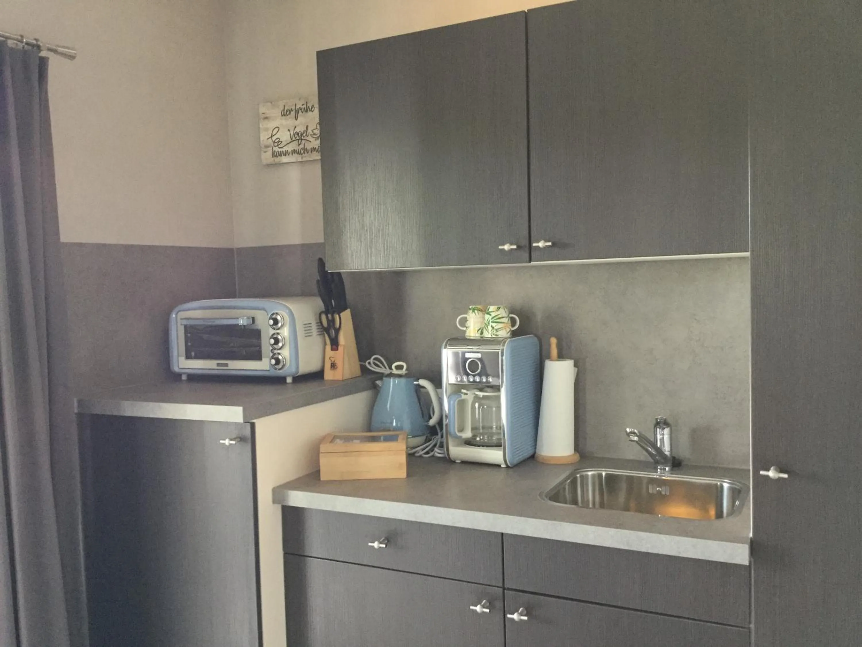Kitchen or kitchenette in zu Jeddelohs Lodge Hotel
