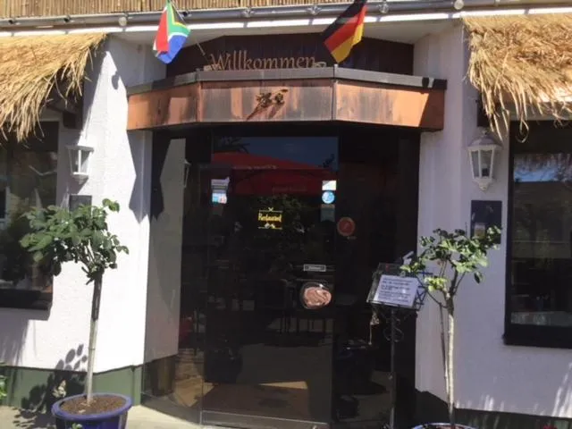 Facade/entrance in zu Jeddelohs Lodge Hotel