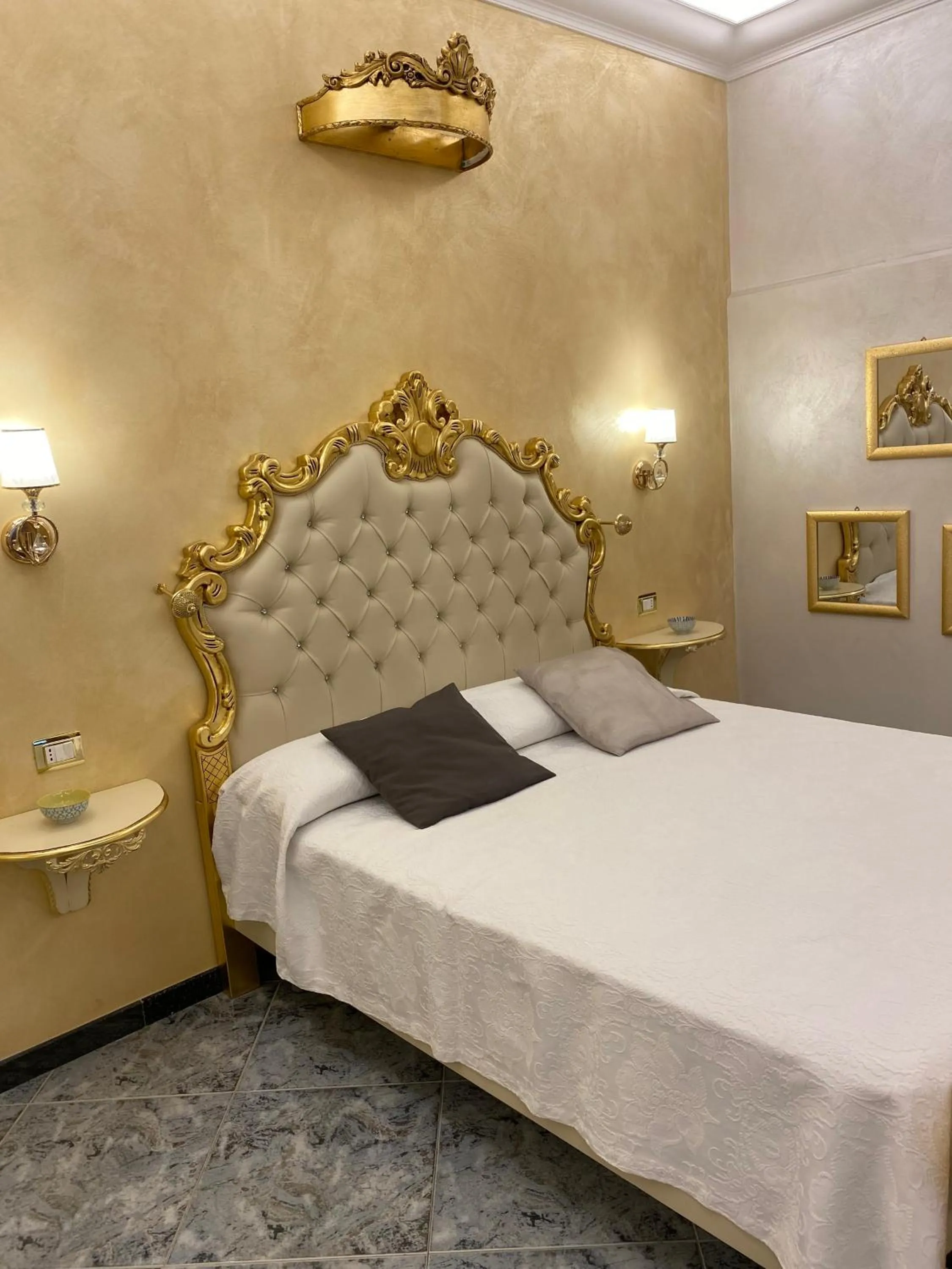 Bed in Suite Incentro Salerno