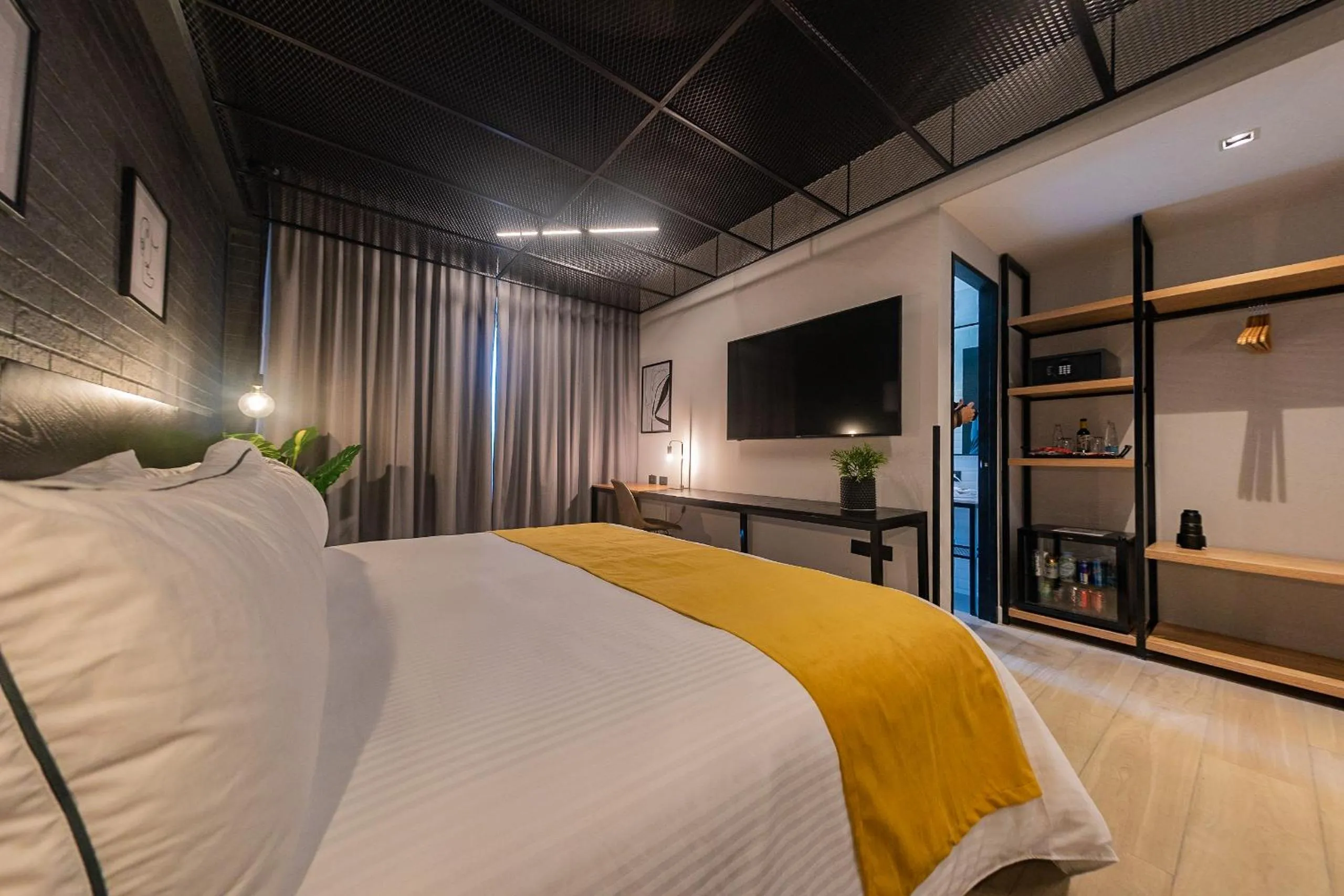 Bedroom, Bed in FULTON Business Luxury HOTEL