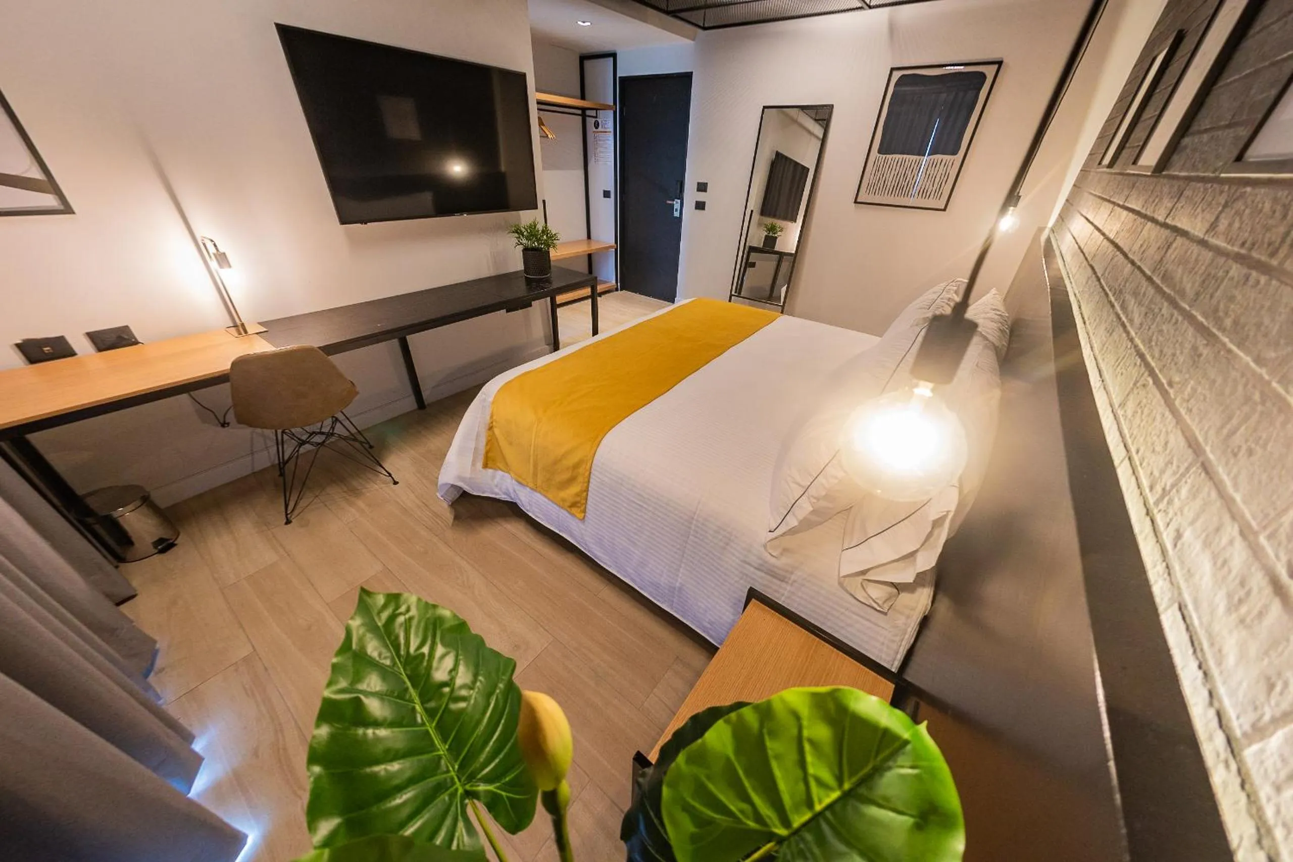 Bedroom, Bed in FULTON Business Luxury HOTEL