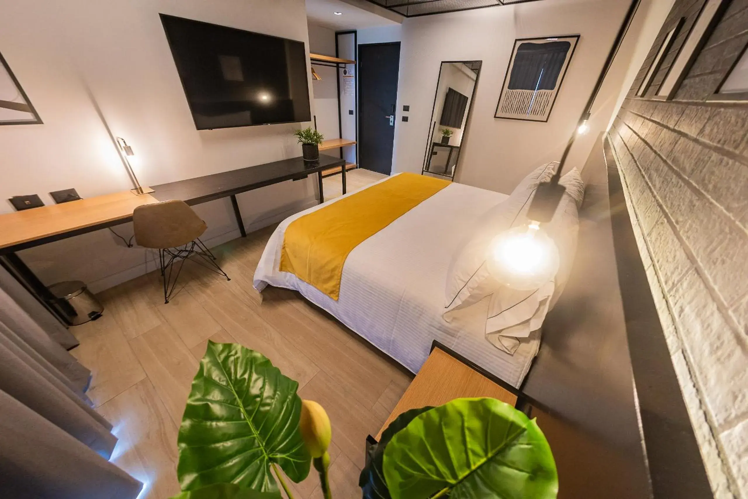 Deluxe King Room in FULTON Business Luxury HOTEL Deluxe King Room in FULTON Business Luxury HOTEL