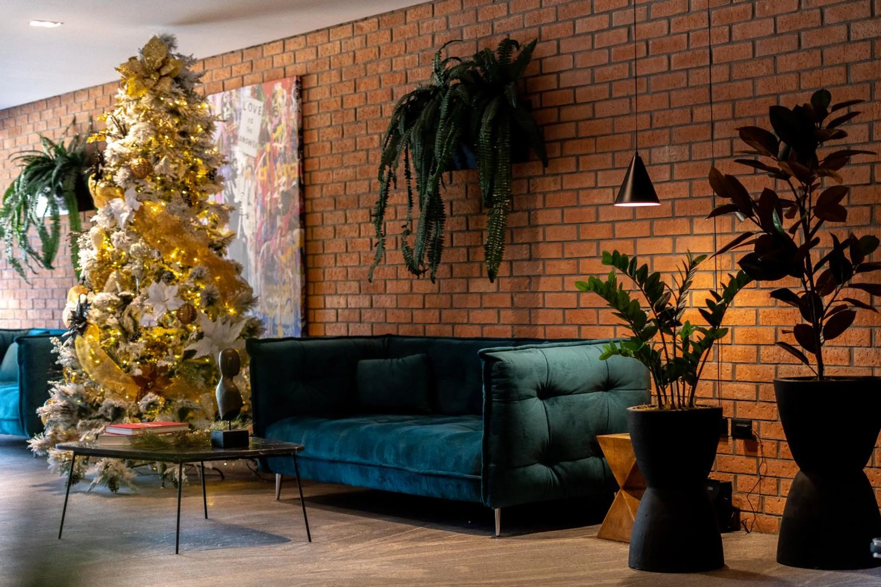 Lobby or reception in FULTON Business Luxury HOTEL