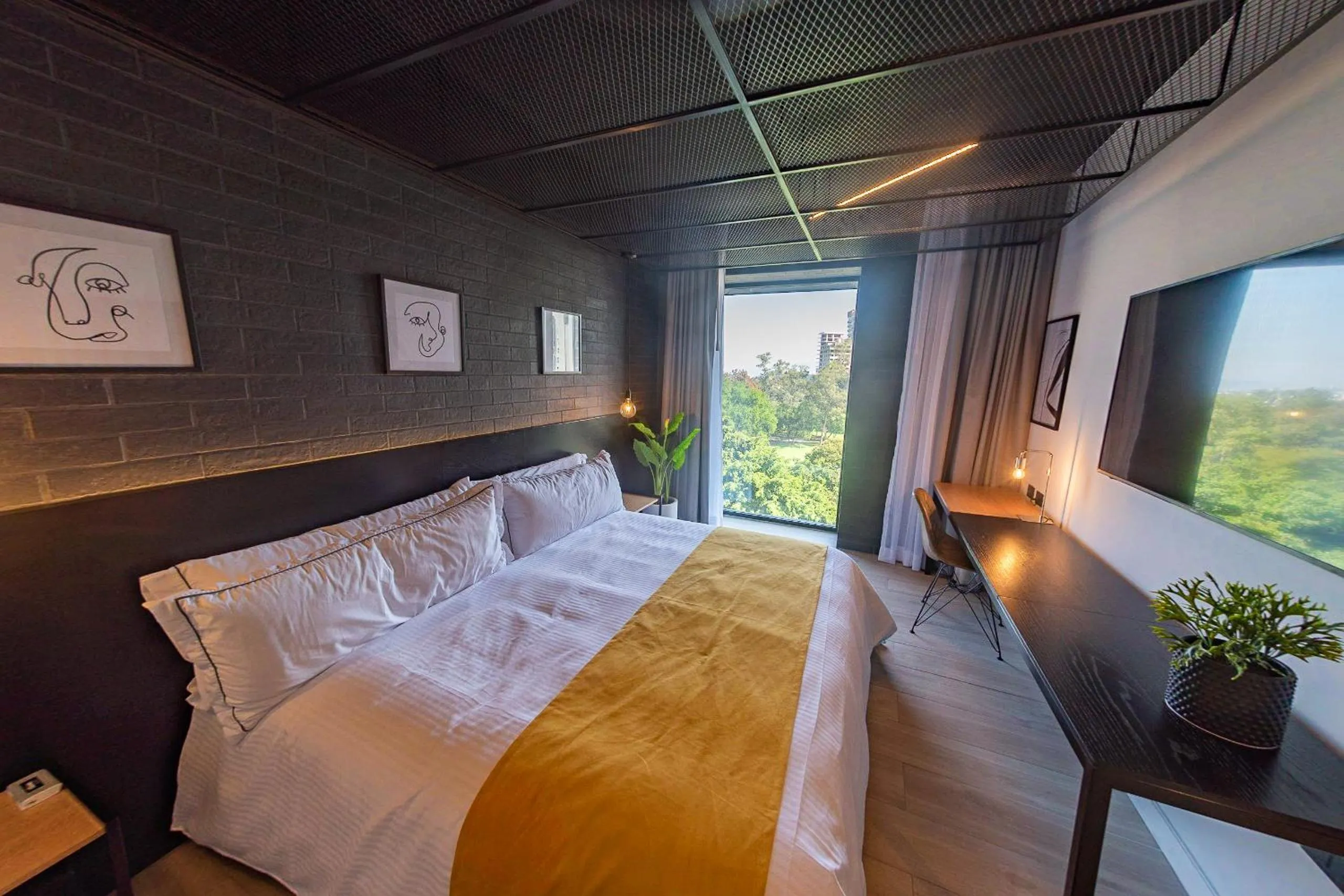 Bedroom, Bed in FULTON Business Luxury HOTEL