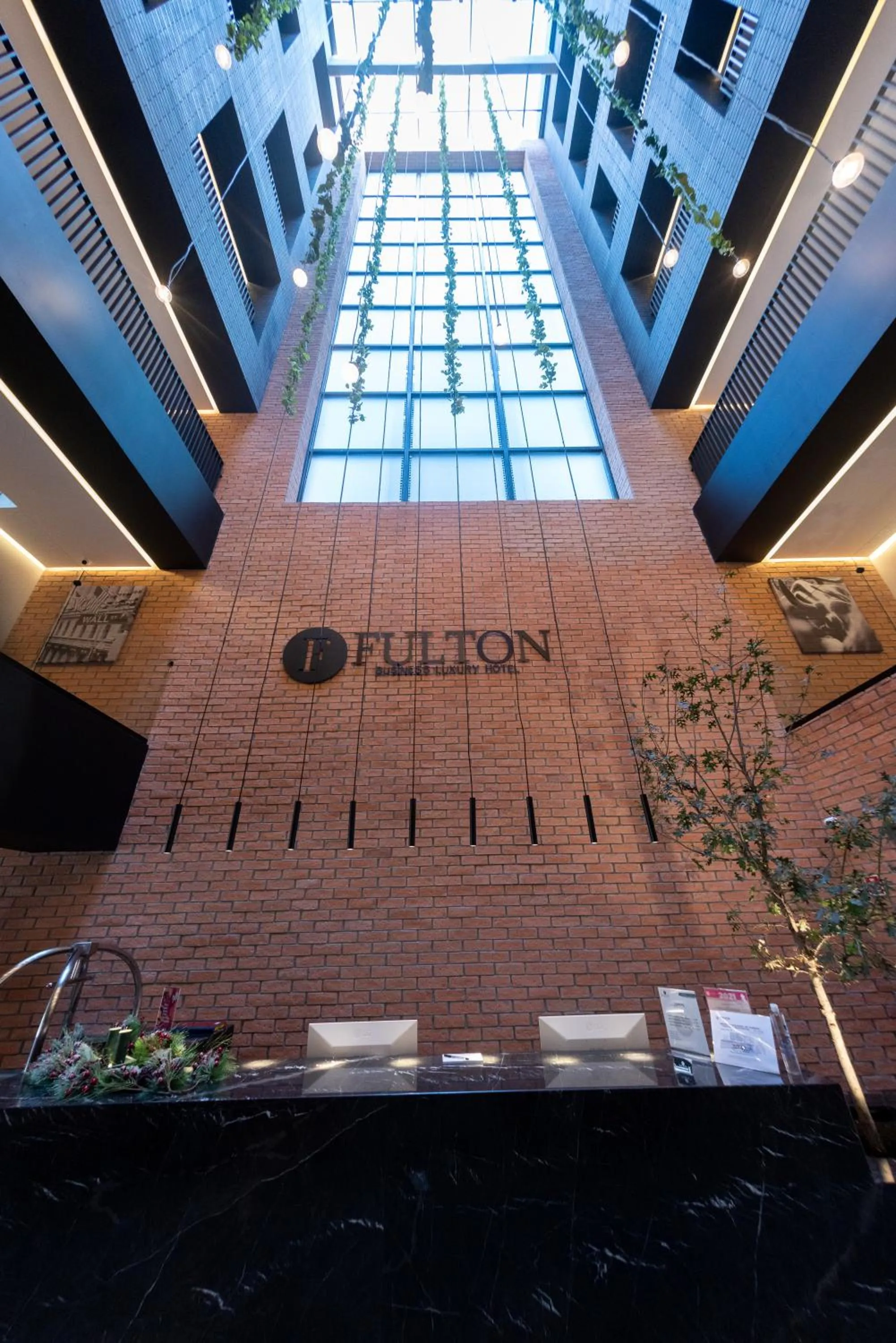 Property building in FULTON Business Luxury HOTEL