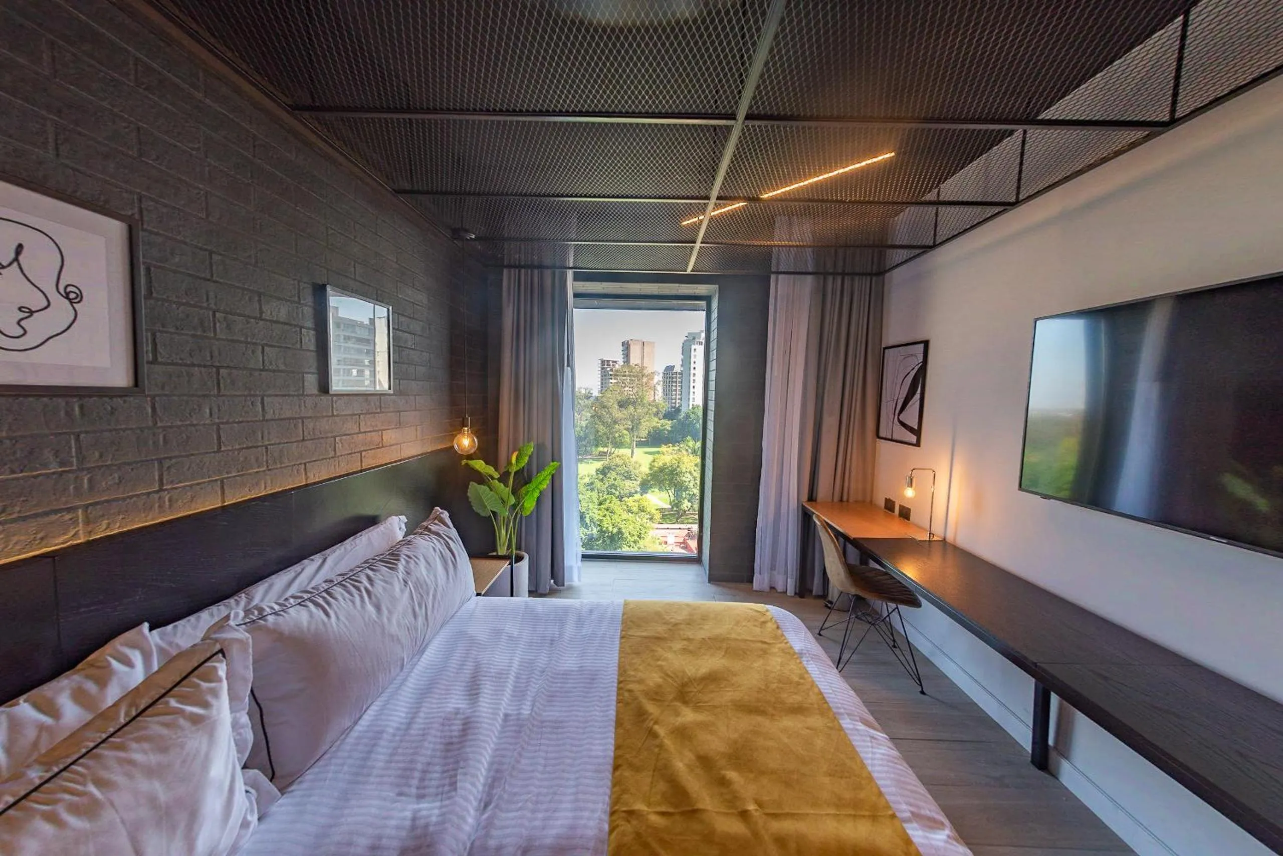 Bedroom, Bed in FULTON Business Luxury HOTEL