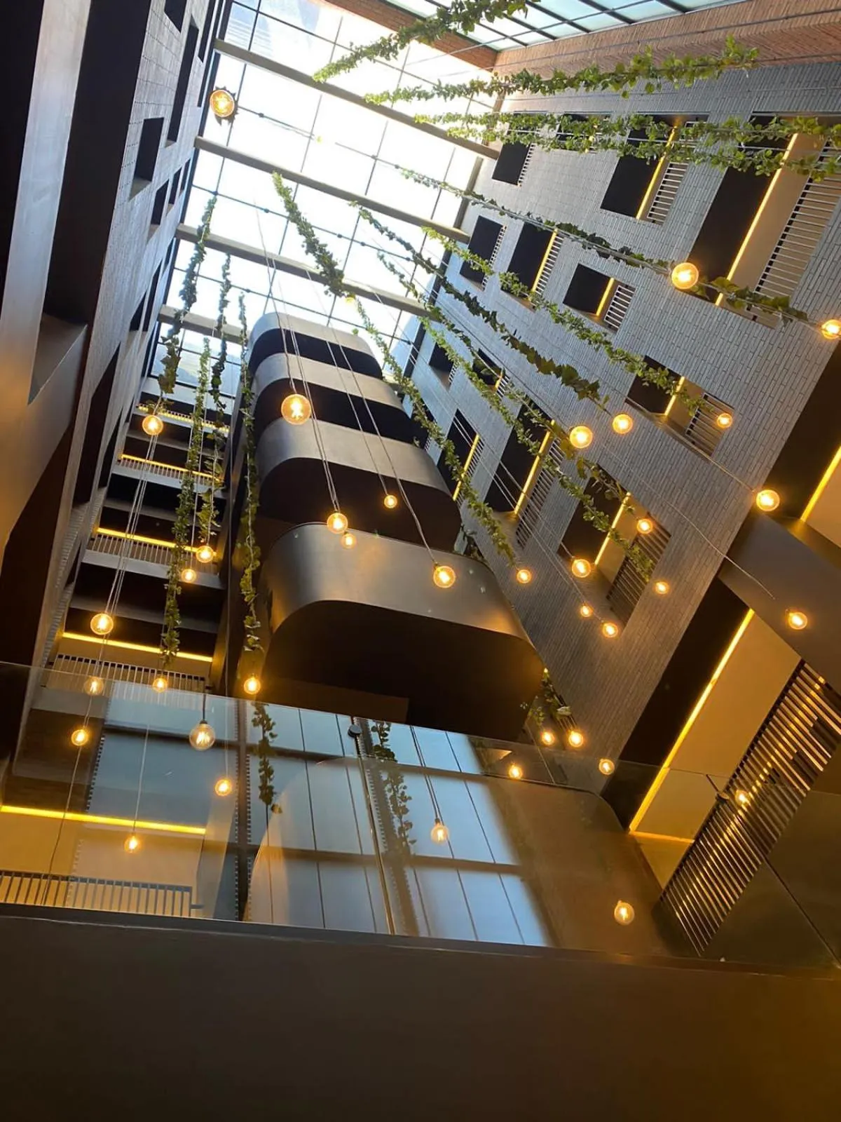 Property building in FULTON Business Luxury HOTEL