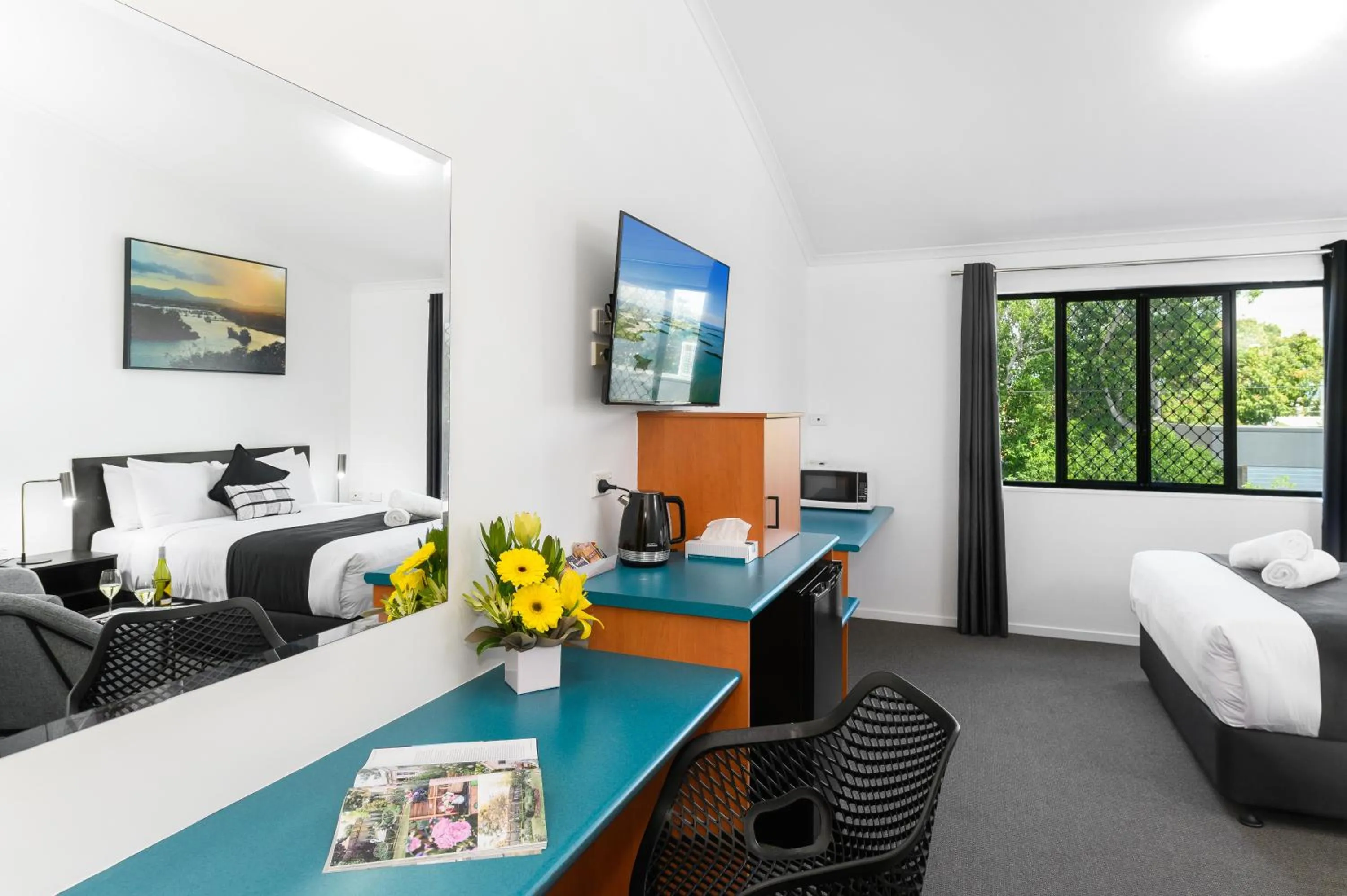 TV and multimedia, Bed in CQ Motel Gladstone