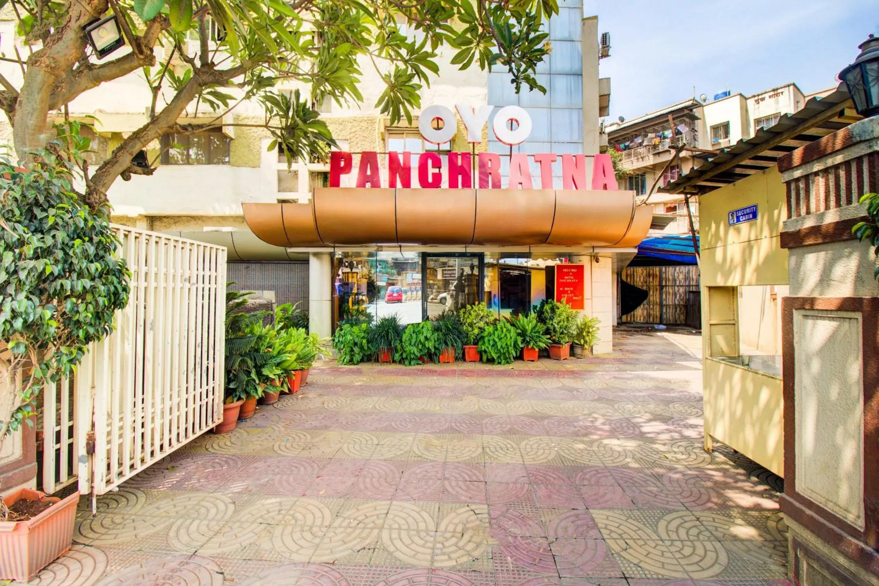 Facade/entrance in Collection O Panchratna Facade/entrance in Collection O Panchratna