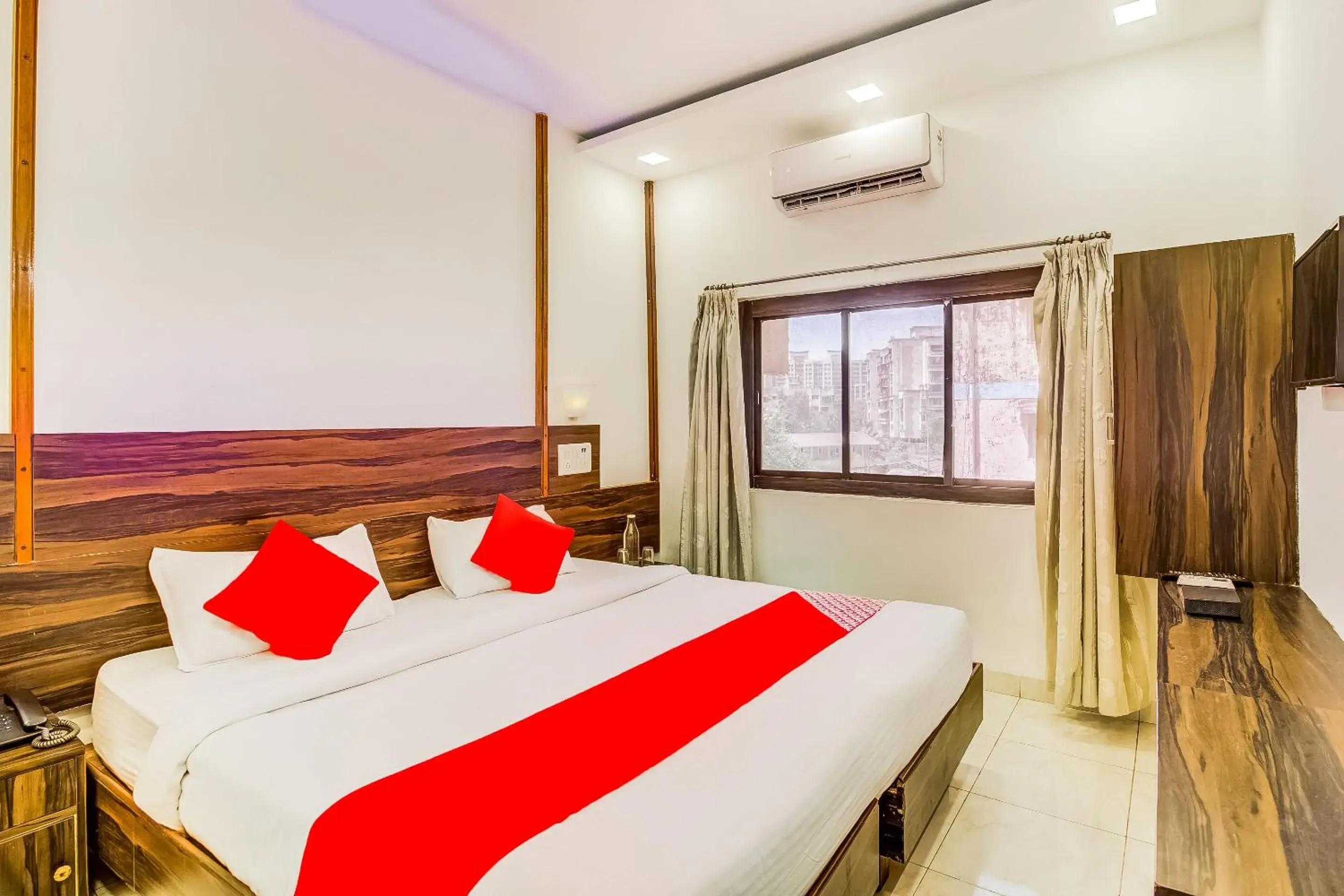 Bedroom, Bed in Collection O Panchratna Bedroom, Bed in Collection O Panchratna