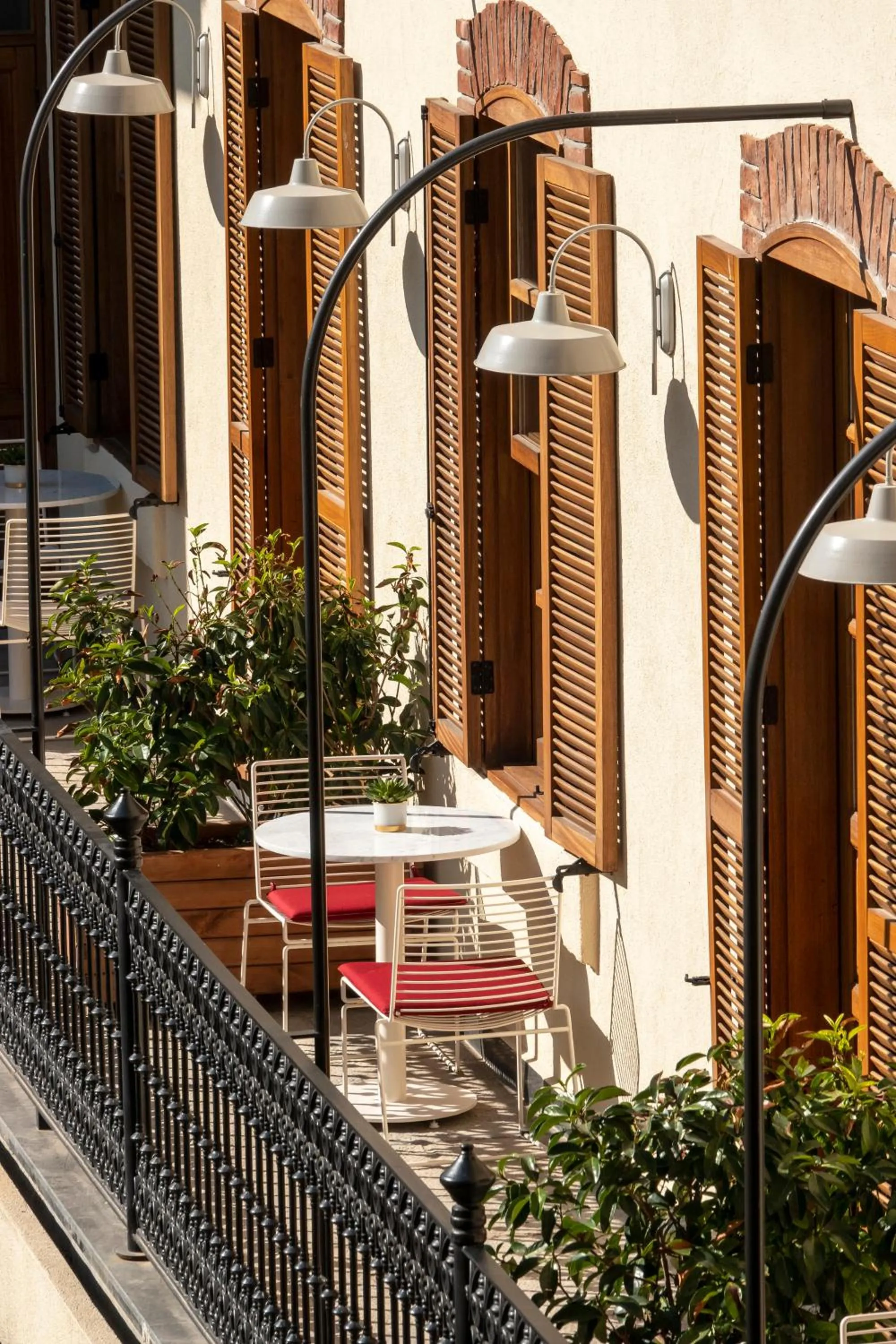 Ecole St. Pierre Hotel