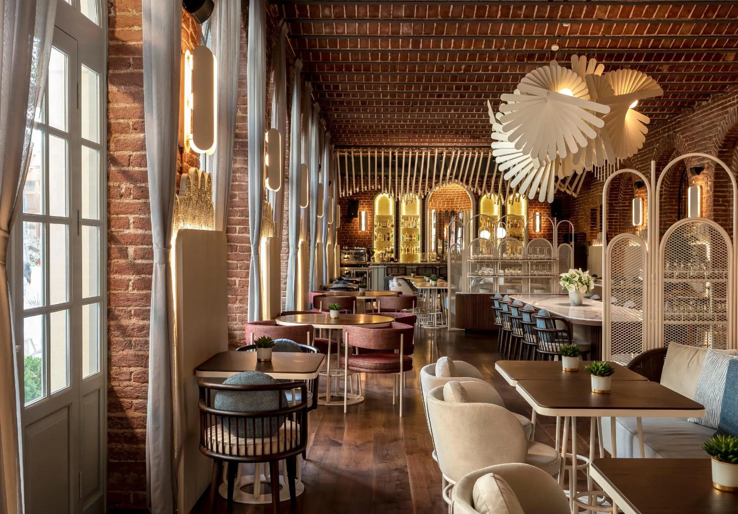 Ecole St. Pierre Hotel