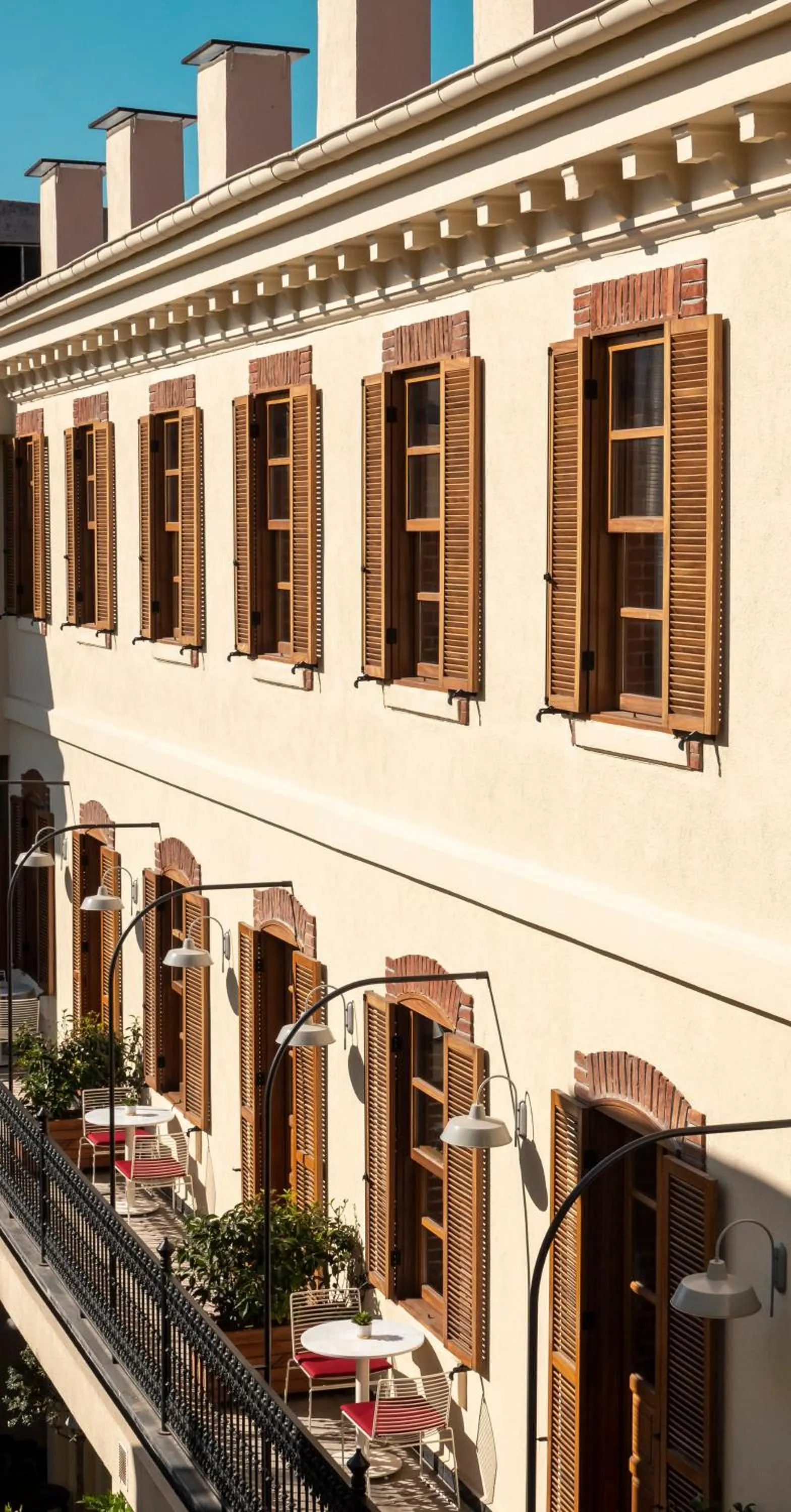 Ecole St. Pierre Hotel