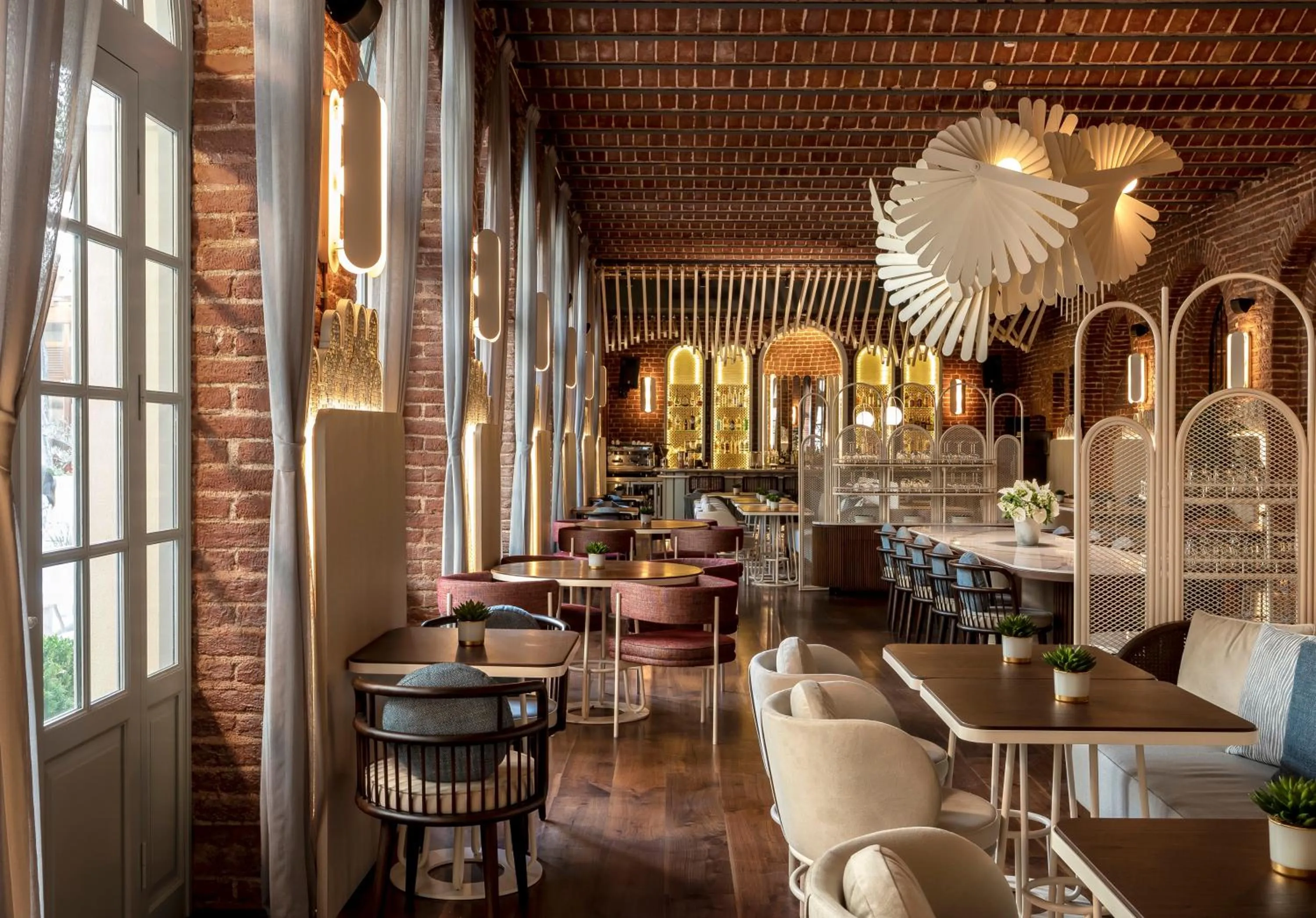 Ecole St. Pierre Hotel