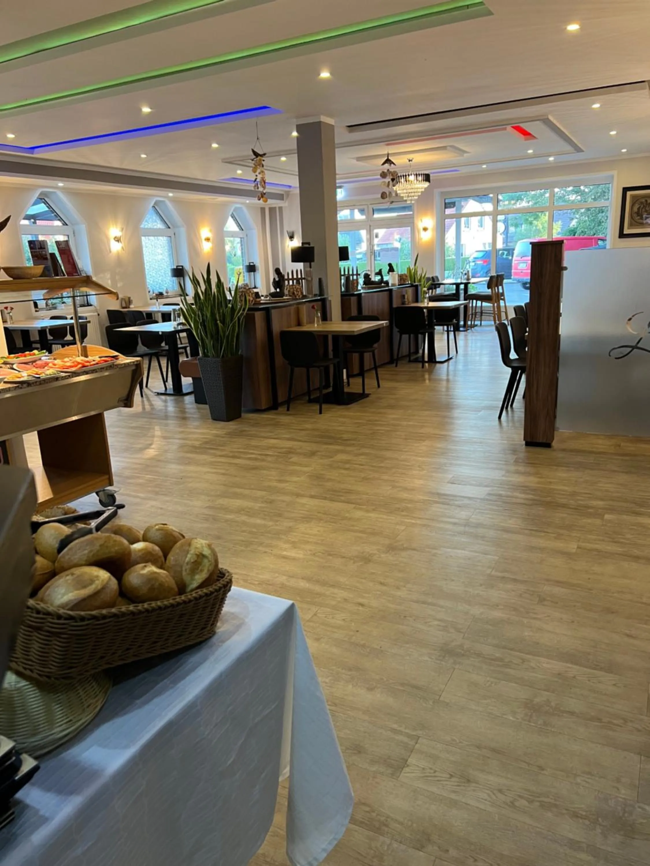 Restaurant/places to eat in Hotel Seewiefken