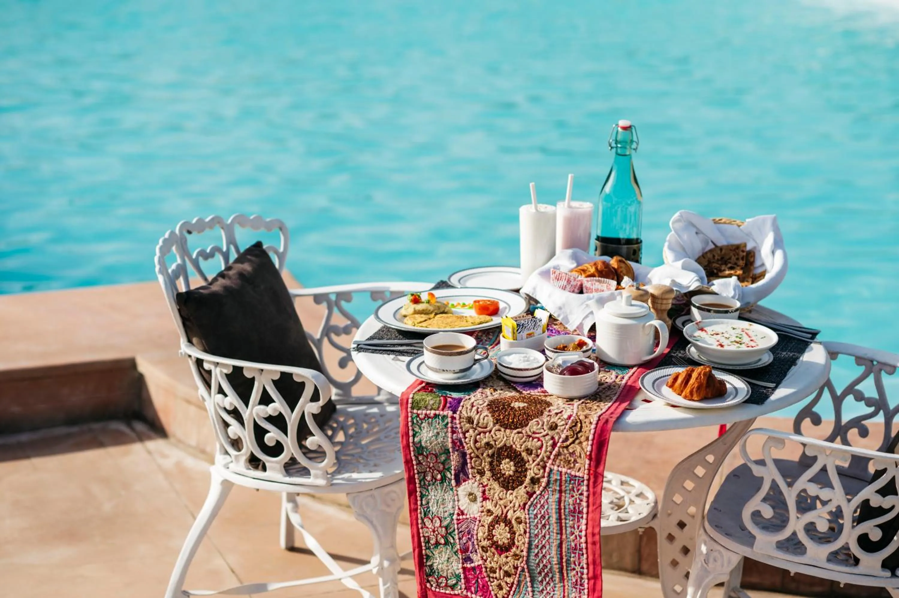 Dining area in WelcomHeritage Cheetahgarh Resort & Spa