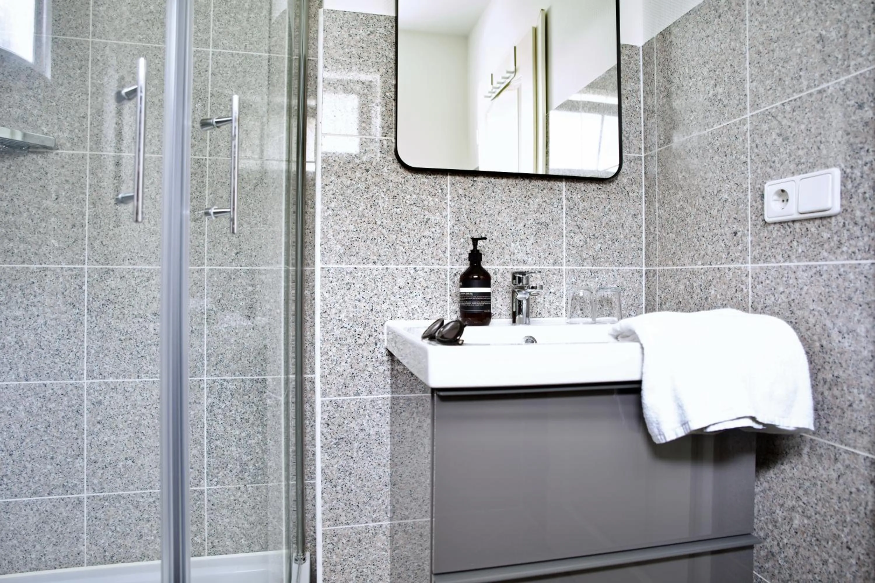 Shower in Apartments Les Jardins