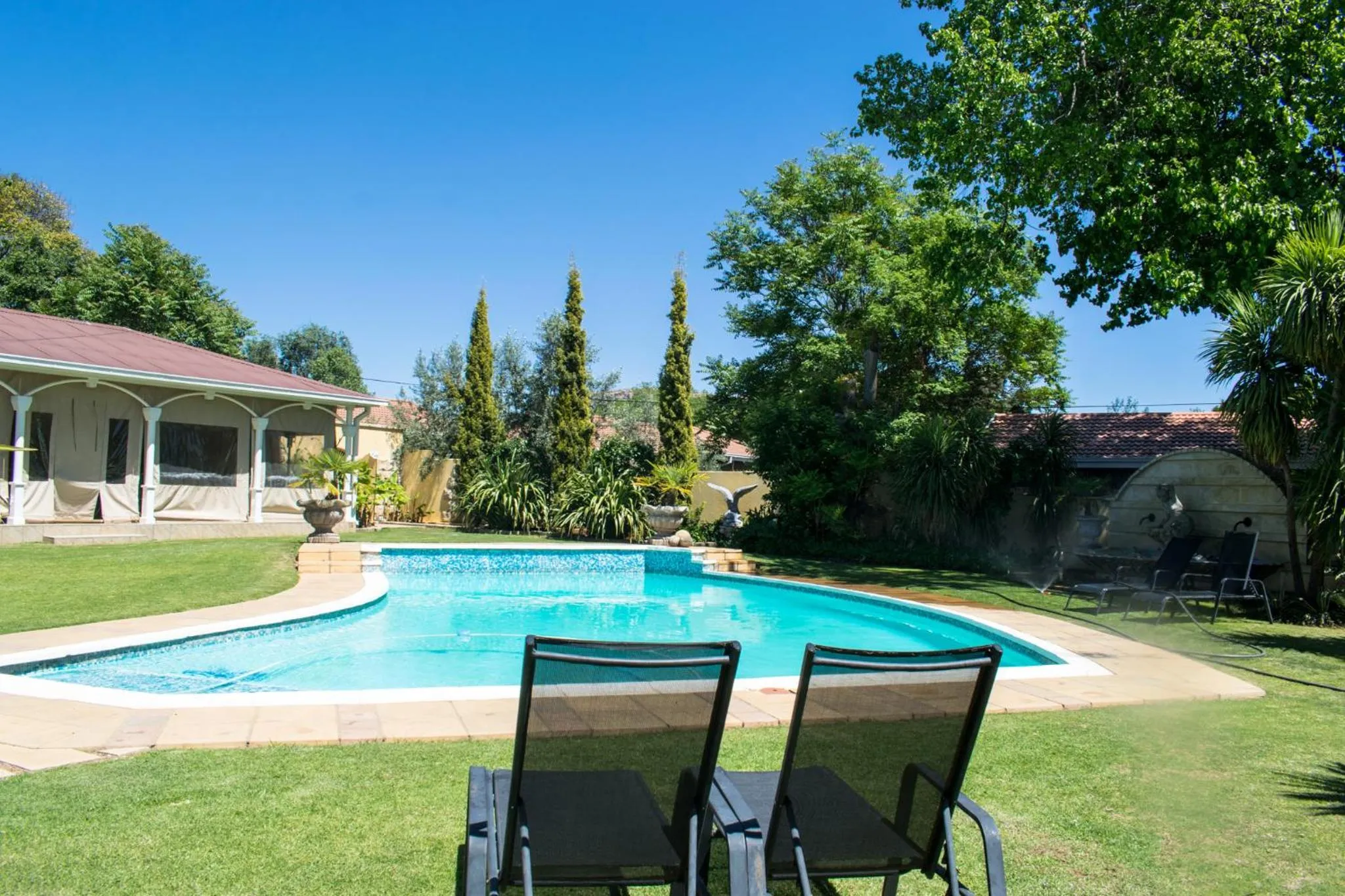 Swimming pool in Casa Romana B&B