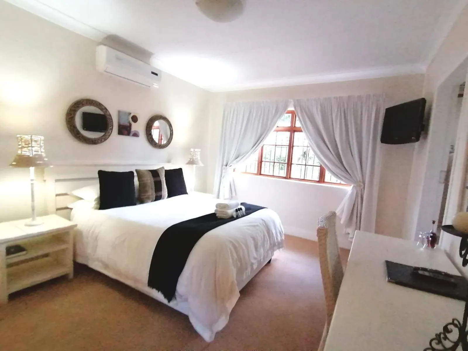 Photo of the whole room, Bed in Casa Romana B&B