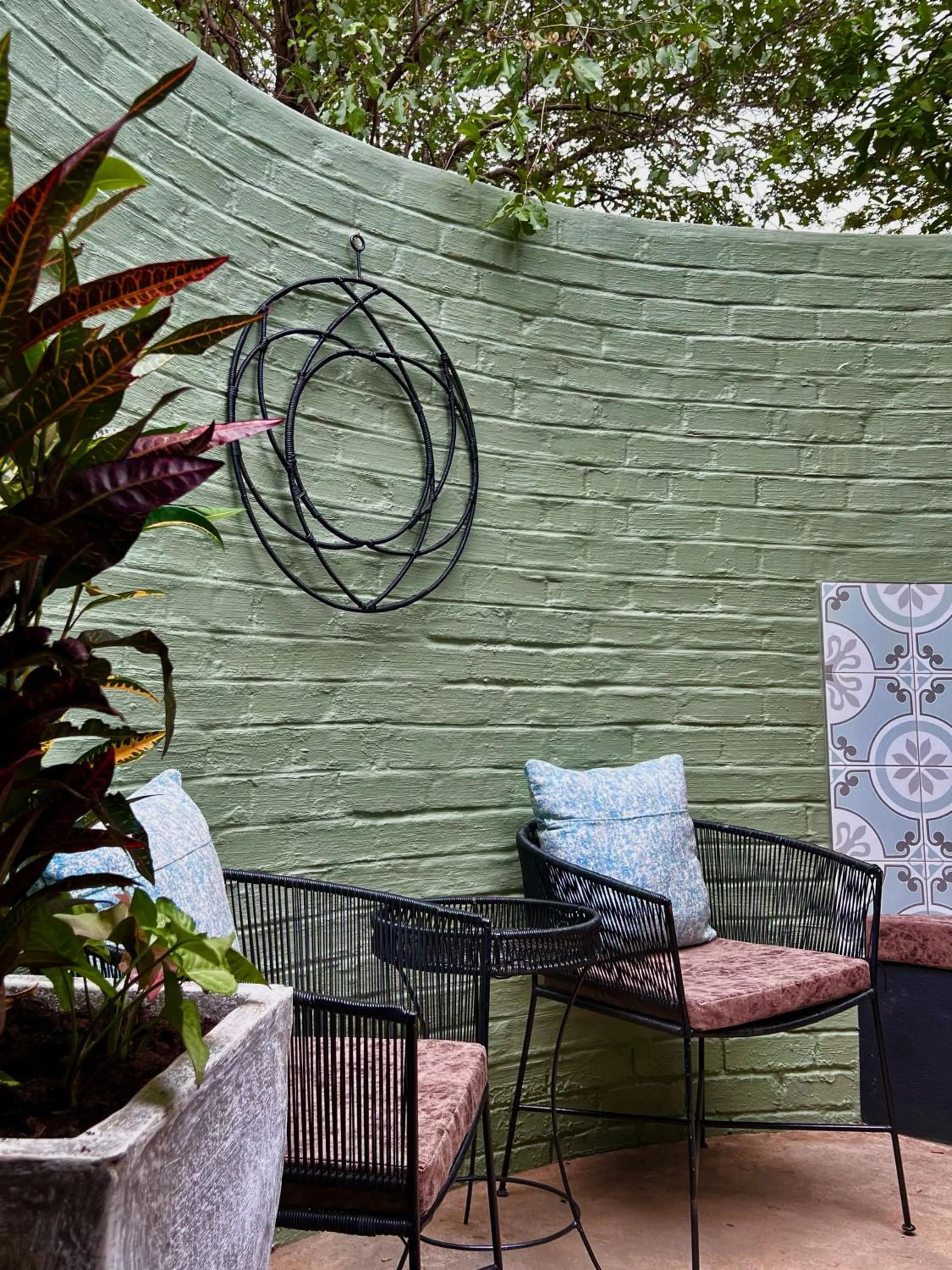 Property building in Pamarah Lodge