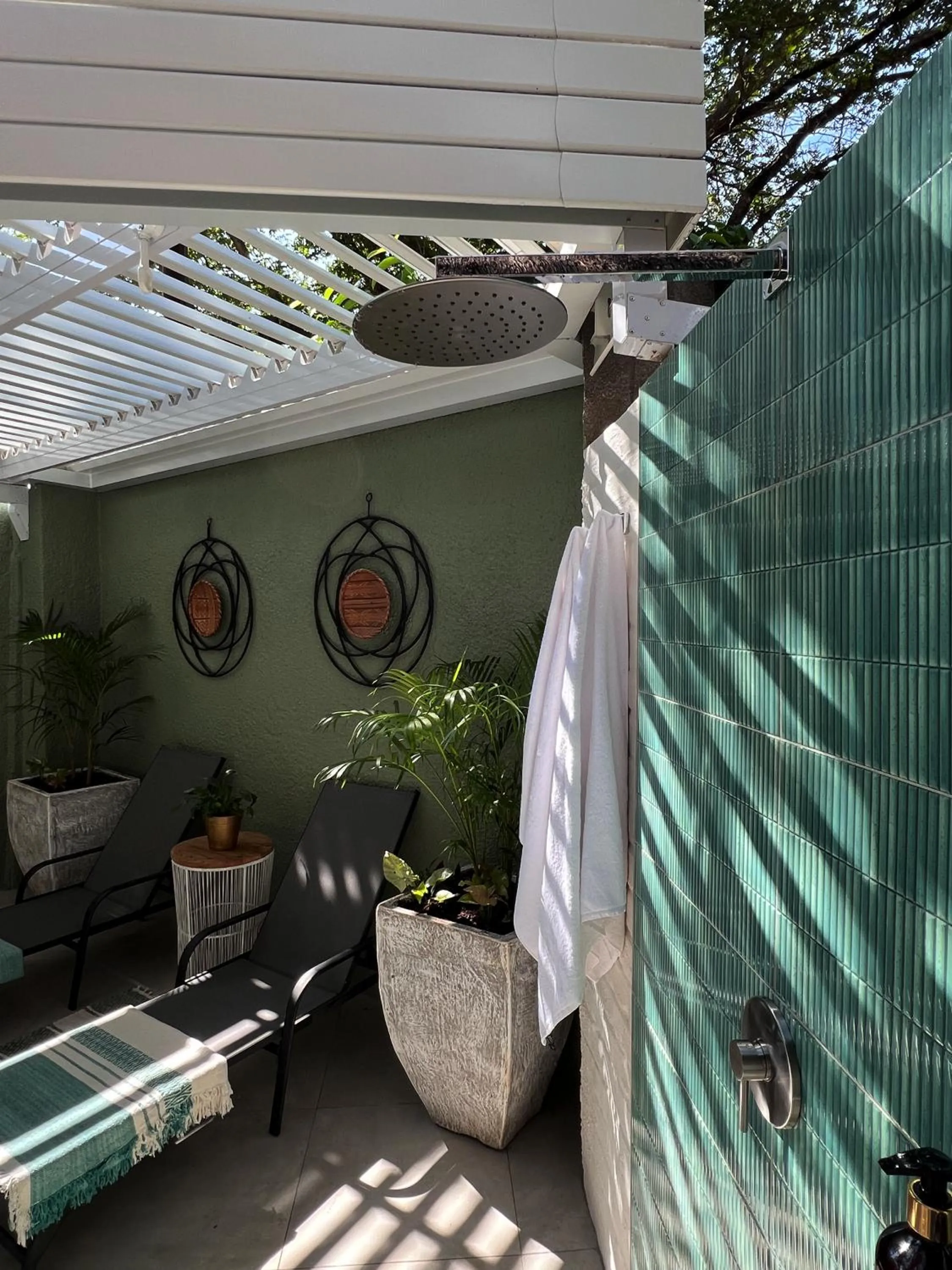 Shower in Pamarah Lodge