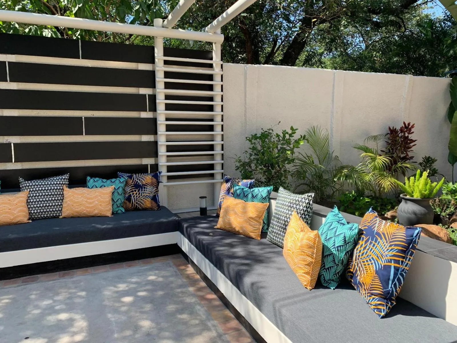 Property building in Pamarah Lodge