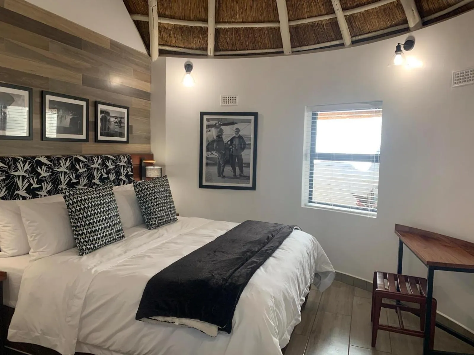 Bed in Pamarah Lodge