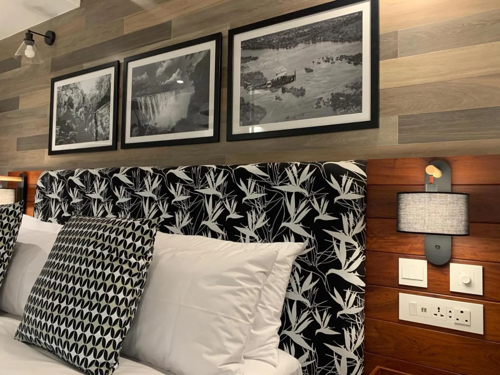 Bed in Pamarah Lodge