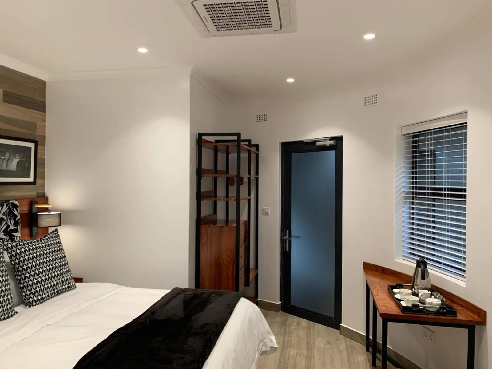 Bed in Pamarah Lodge