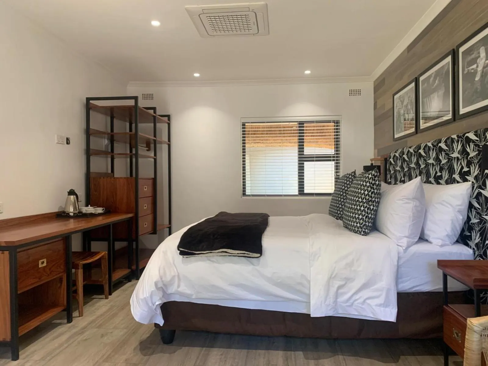 Bed in Pamarah Lodge