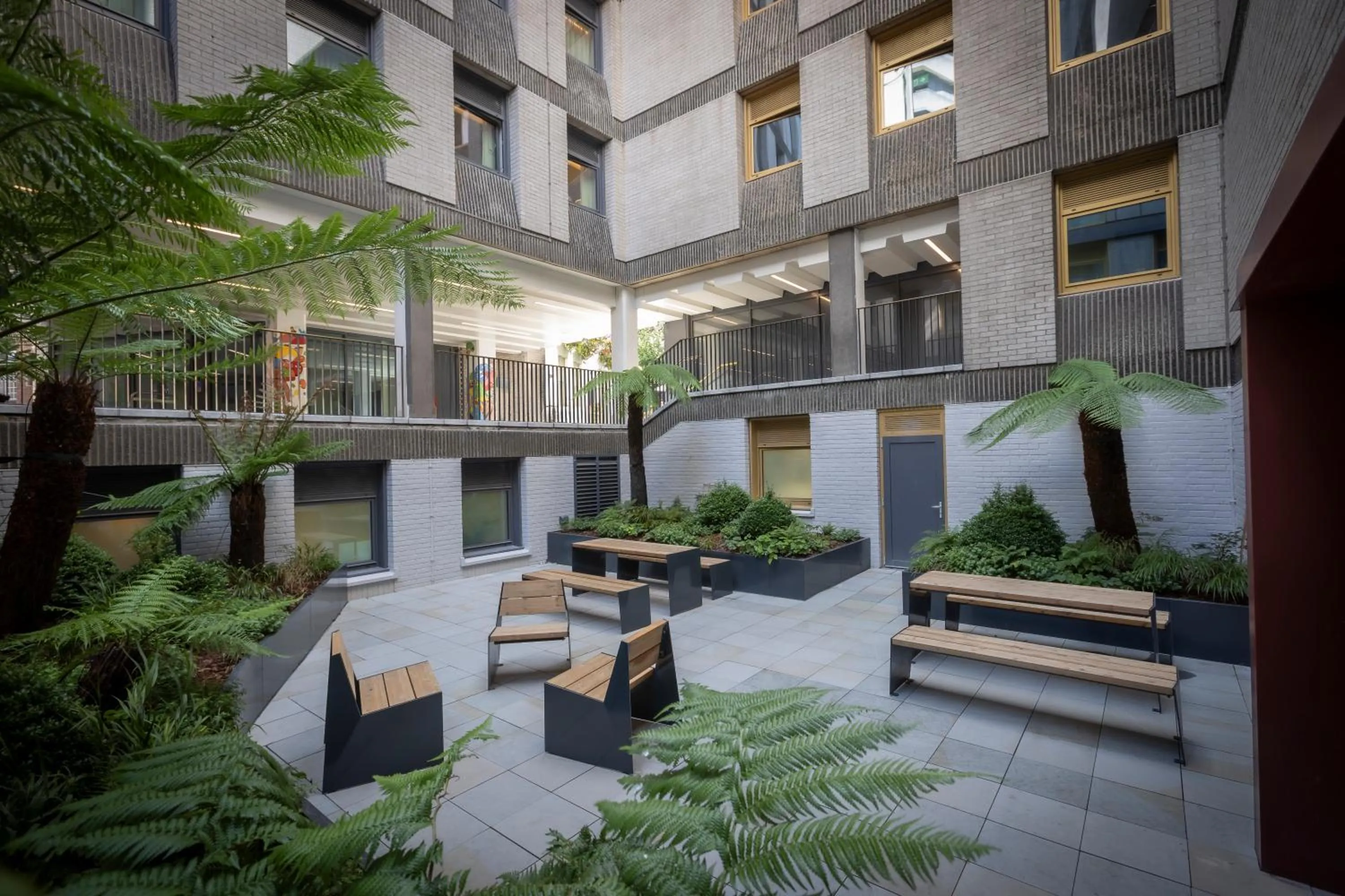 Patio in Clayton Hotel Bristol City