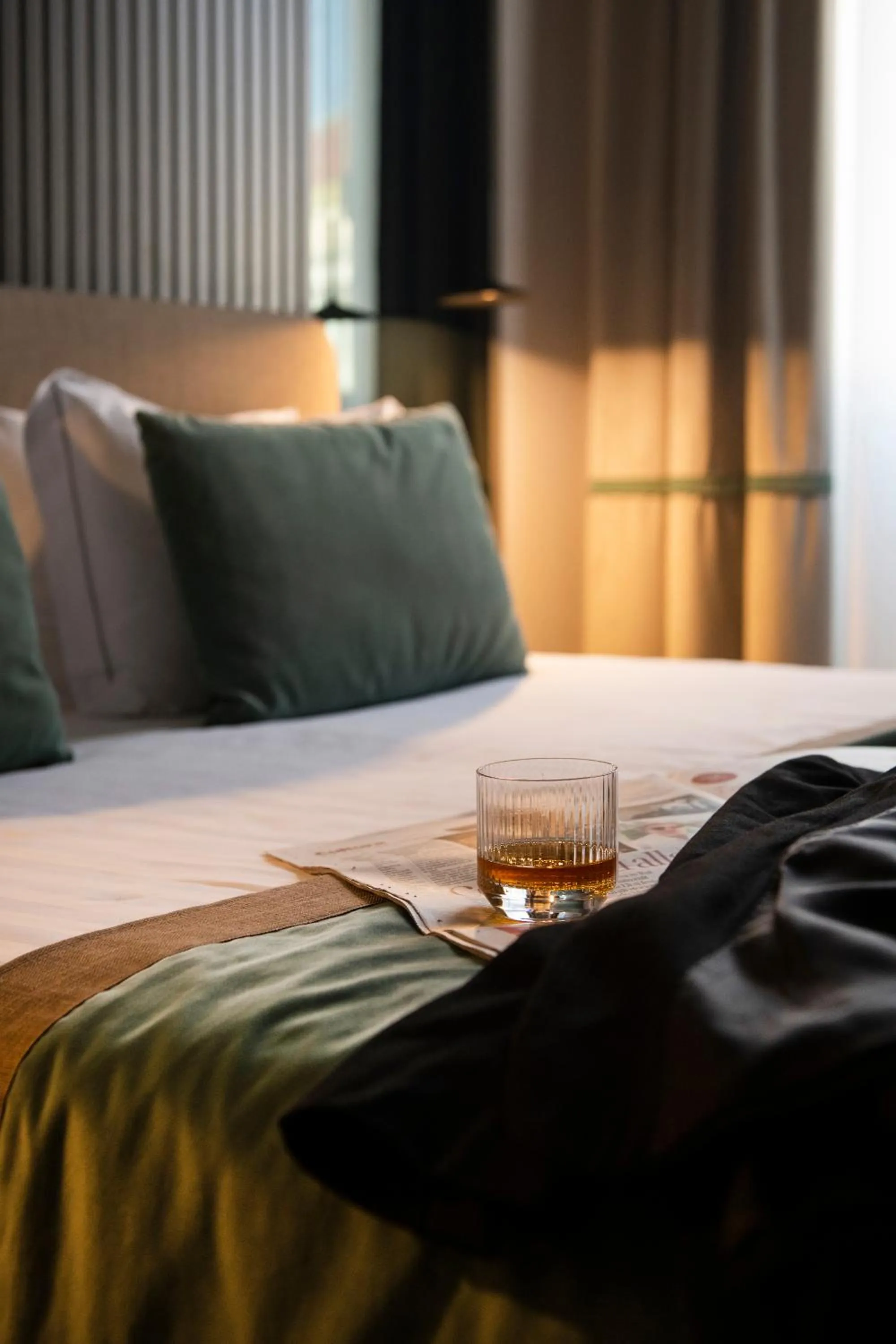 Bed in Hotel 77 Seventy-Seven - Maison D'Art Collection