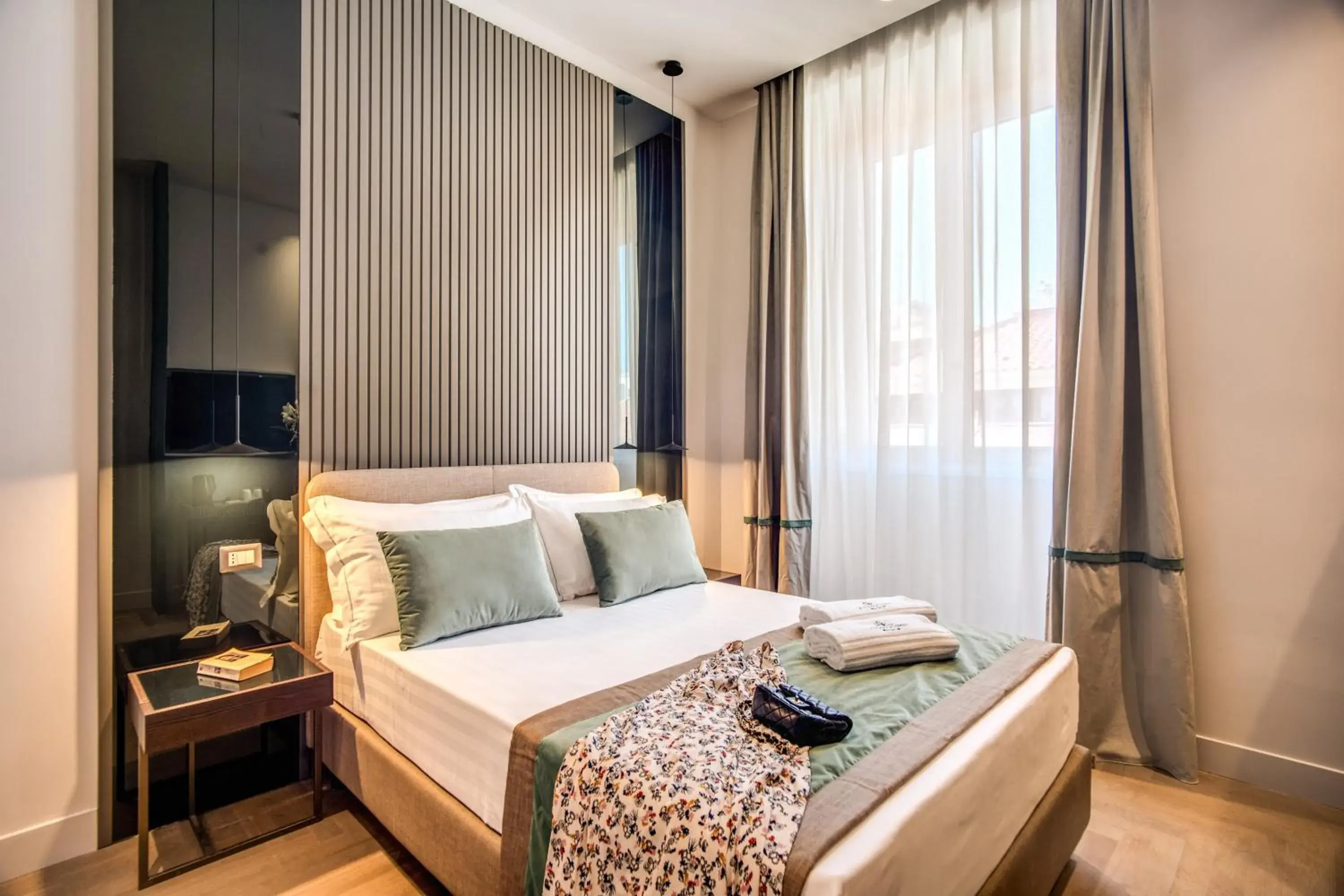 Family Suite in Hotel 77 Seventy-Seven - Maison D'Art Collection Family Suite in Hotel 77 Seventy-Seven - Maison D'Art Collection