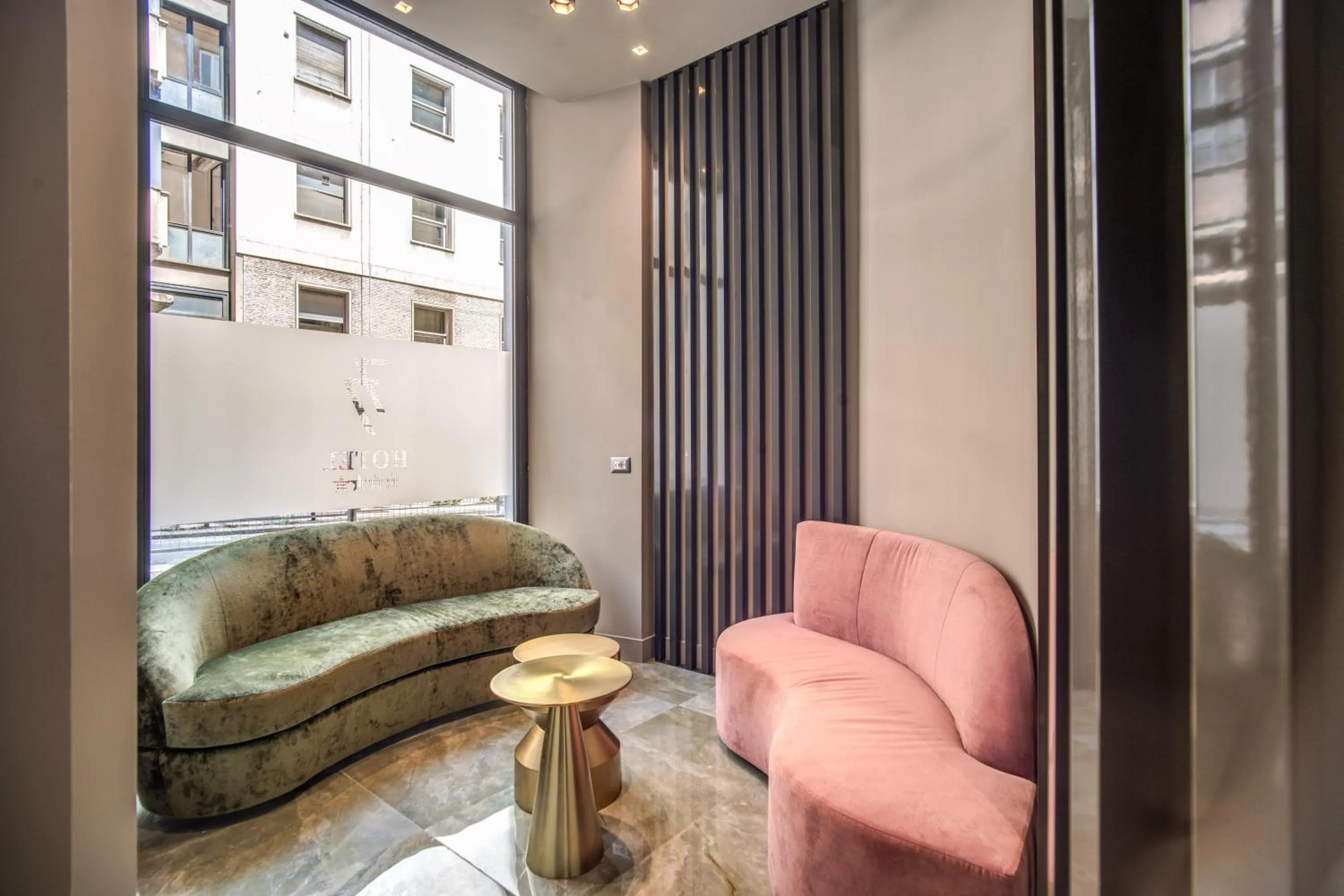 Lobby or reception in Hotel 77 Seventy-Seven - Maison D'Art Collection