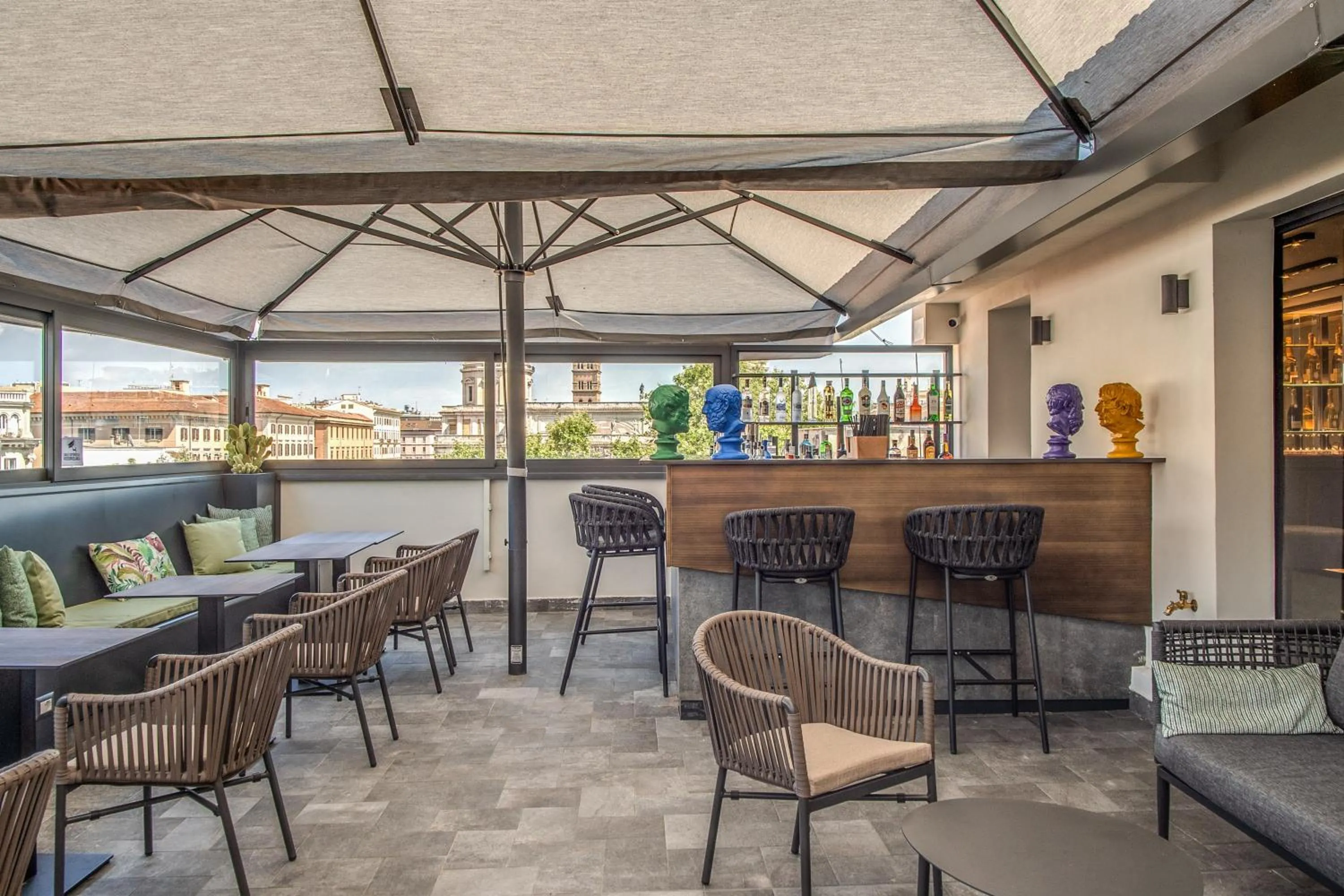 Balcony/Terrace in Hotel 77 Seventy-Seven - Maison D'Art Collection