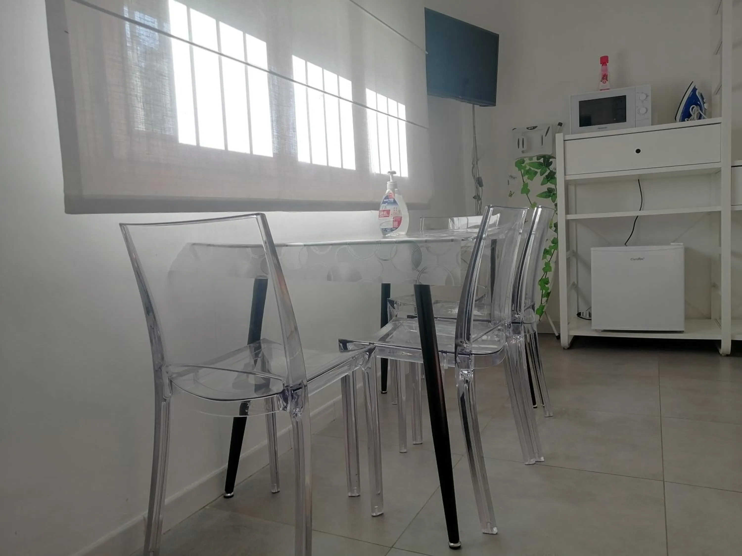 Dining area in GreenColors DEPENDANCE