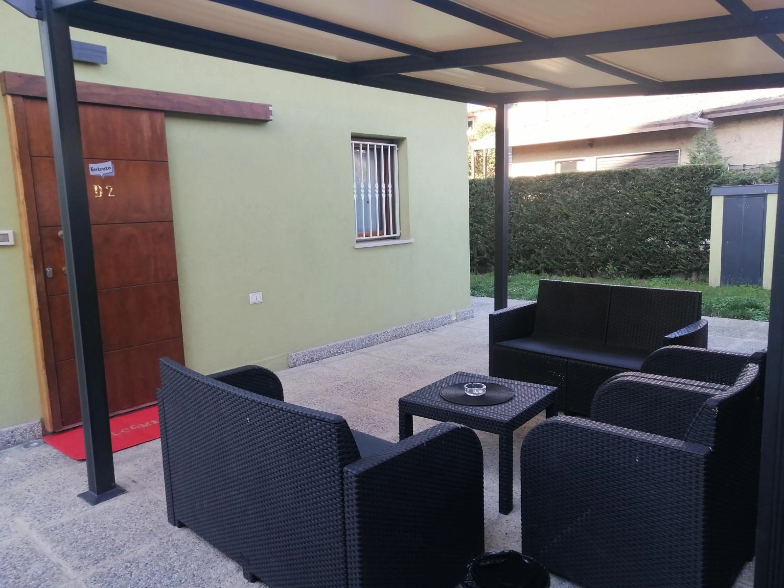 Garden in GreenColors DEPENDANCE