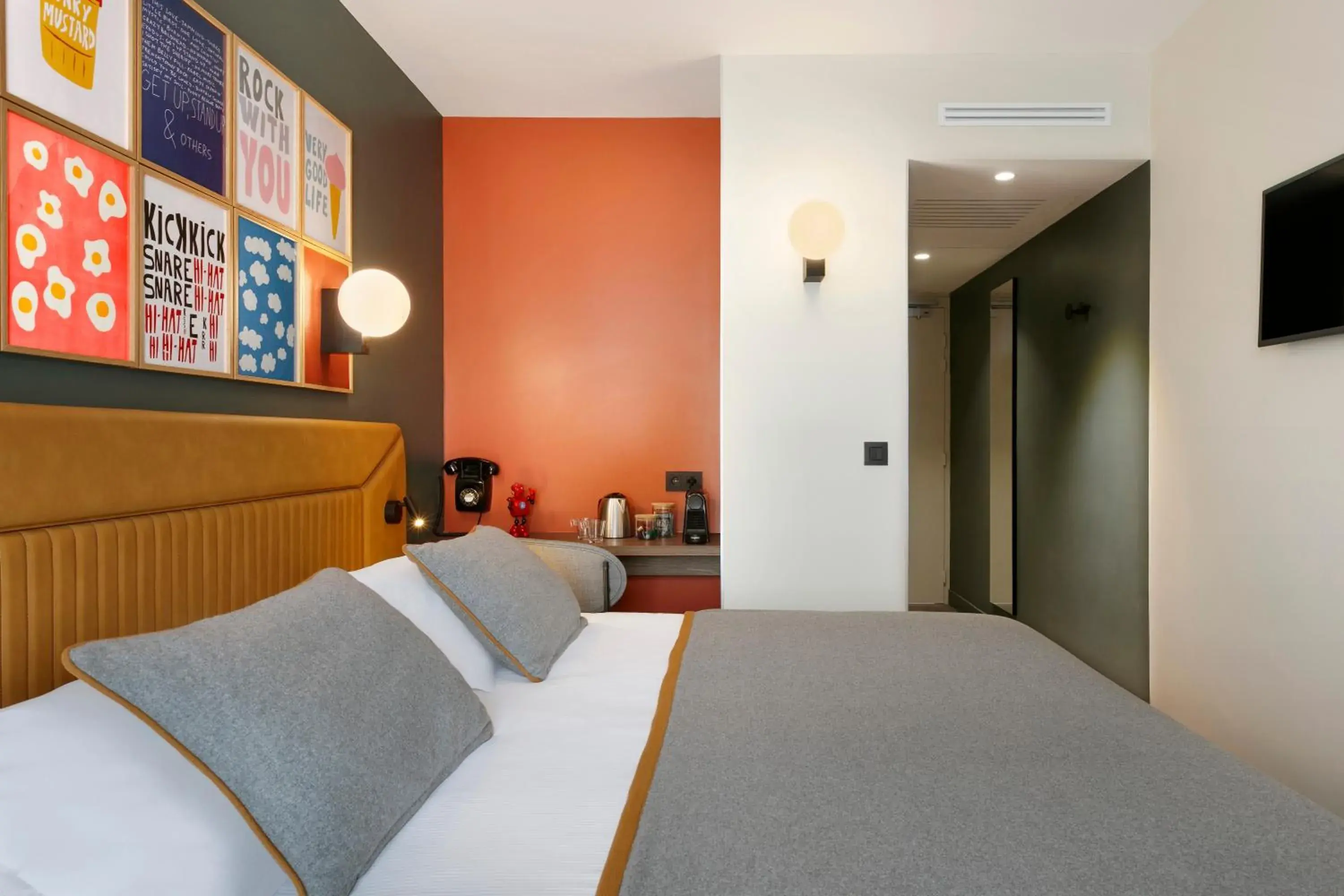 Bed in RockyPop Flaine Hotel & Spa Bed in RockyPop Flaine Hotel & Spa