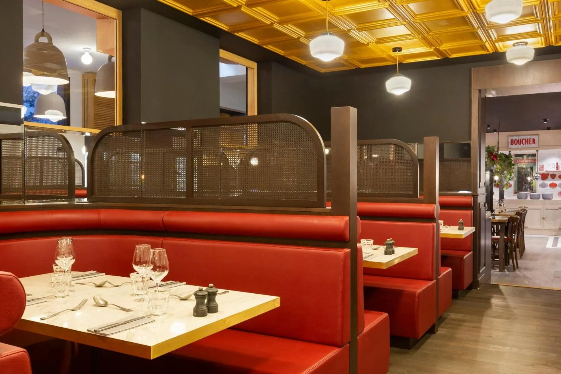 Restaurant/places to eat in RockyPop Flaine Hotel & Spa