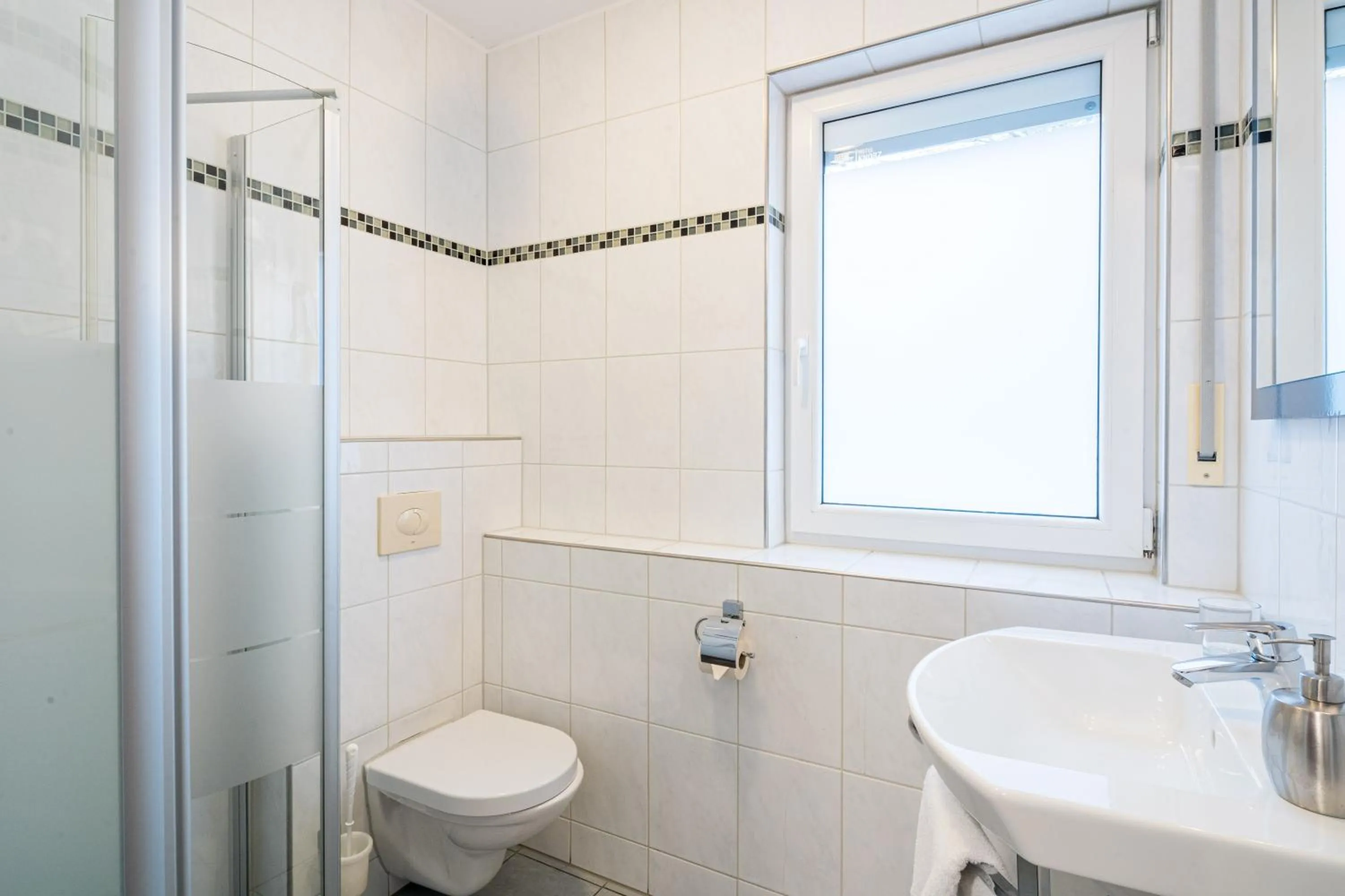 Shower in Hotel Knorz