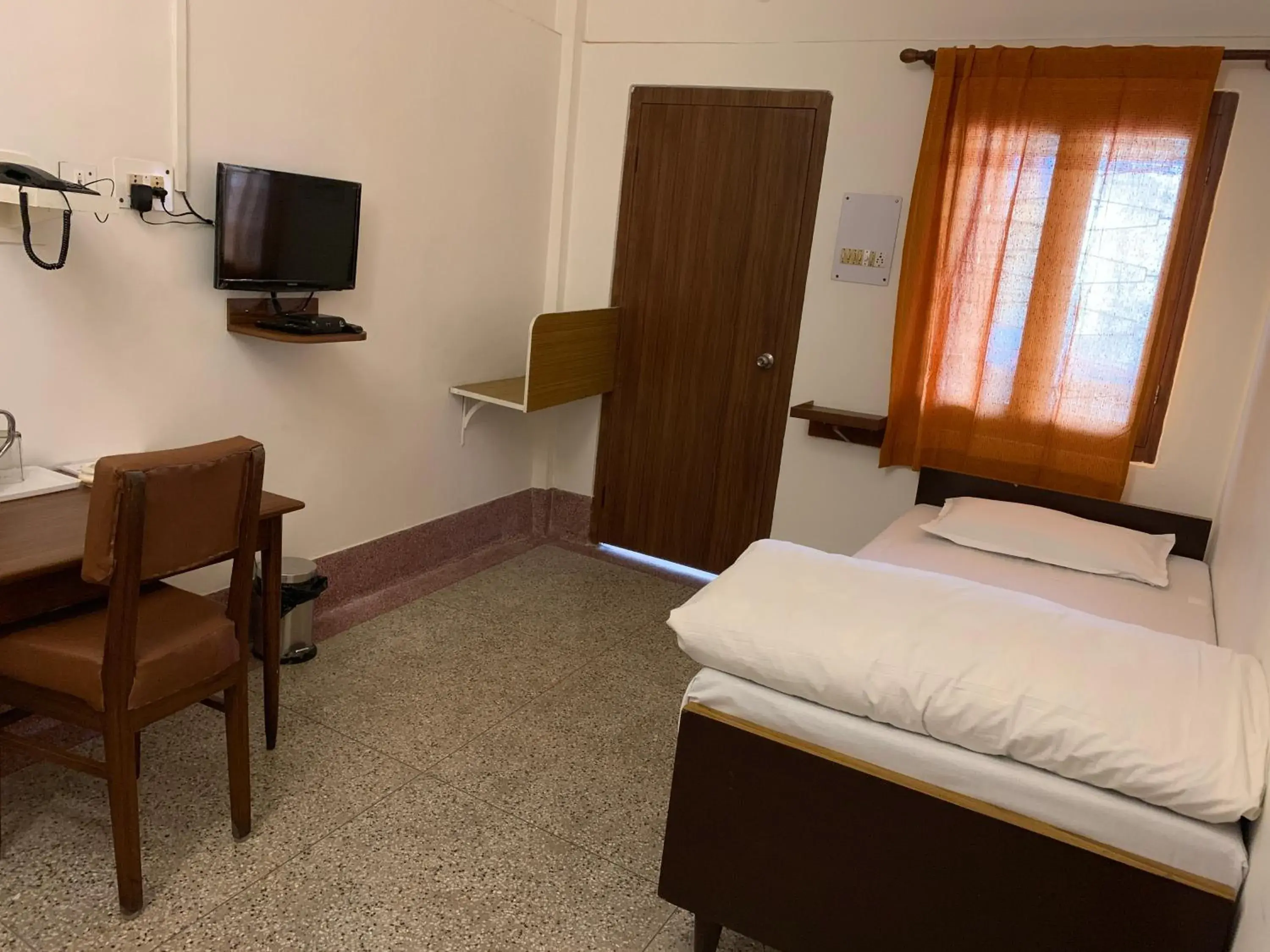 Bed in Hotel Saluja Bed in Hotel Saluja